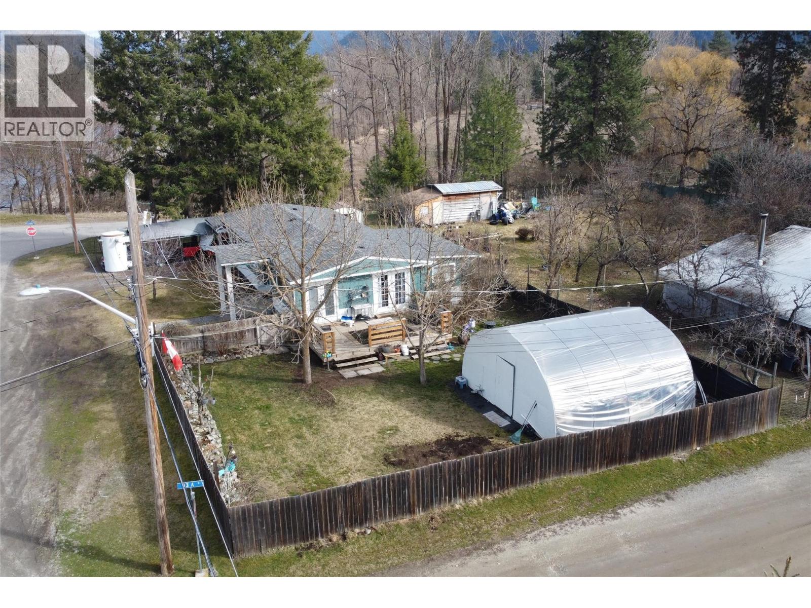 1332 66th Street, Grand Forks, British Columbia  V0H 1H0 - Photo 2 - 10373702