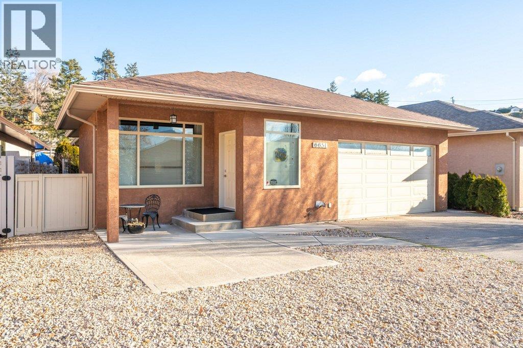 6651 Oxbow Crescent, Oliver, British Columbia  V0H 1T4 - Photo 3 - 10373463