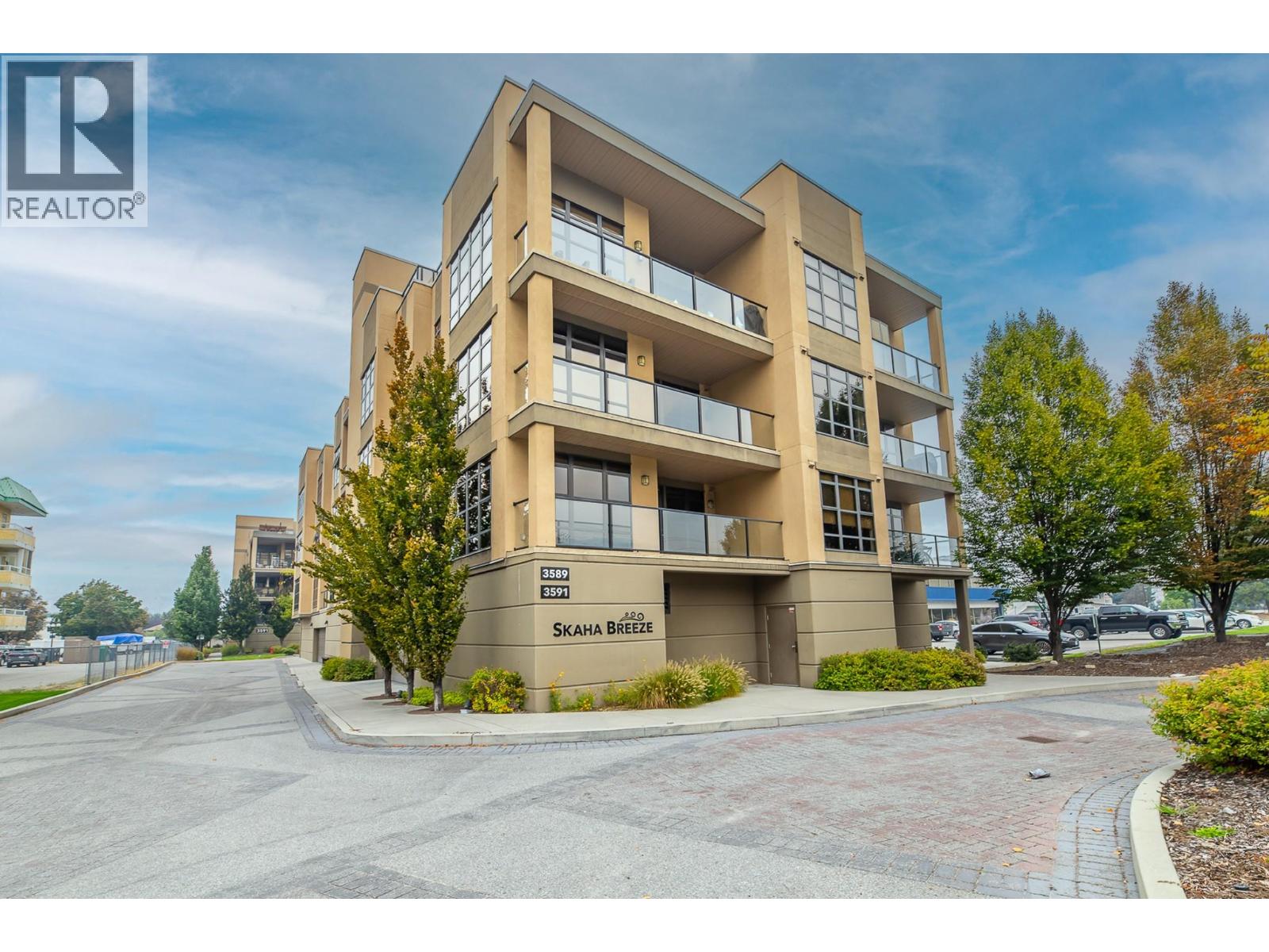 3589 Skaha Lake Road Unit# 204, Penticton, British Columbia  V2A 7K2 - Photo 2 - 10373913