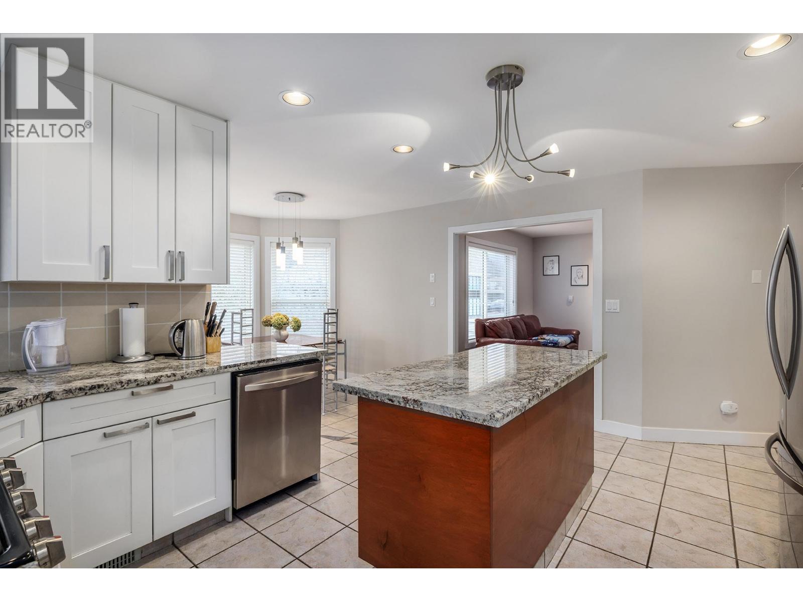 2761 Olalla Road, West Kelowna, British Columbia  V1Z 2B1 - Photo 7 - 10373573