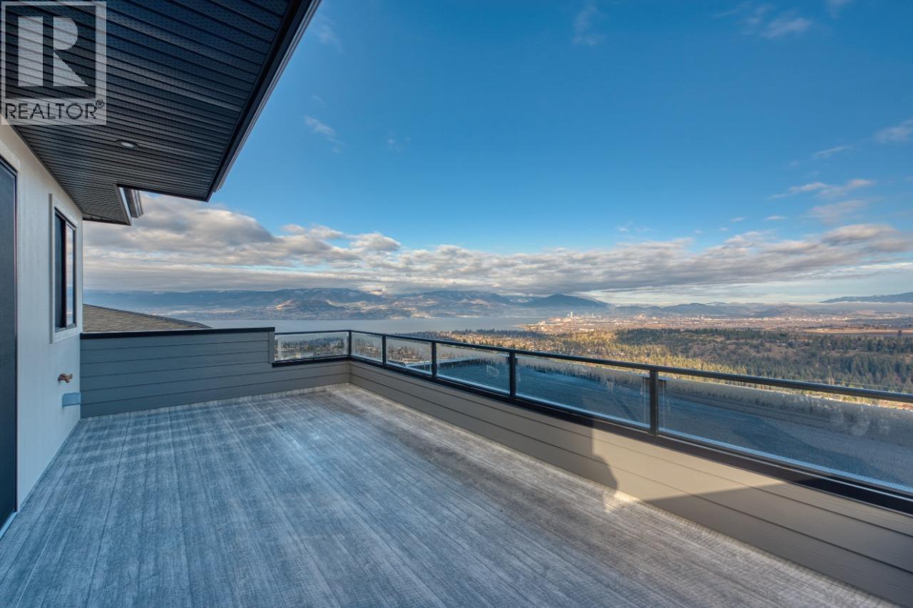 1030 Emslie Street, Kelowna, British Columbia  V1W 0C3 - Photo 2 - 10373952