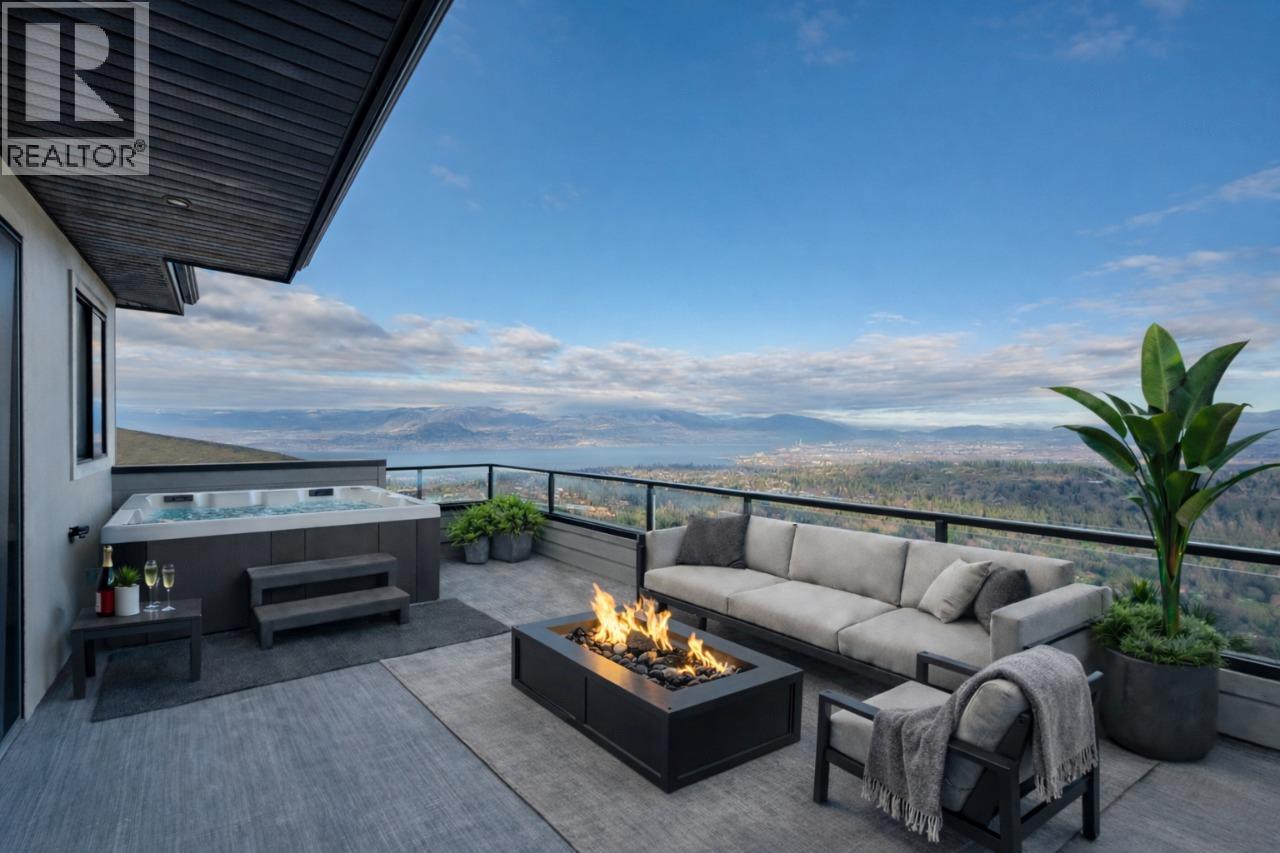 1030 Emslie Street, Kelowna, British Columbia  V1W 0C3 - Photo 3 - 10373952