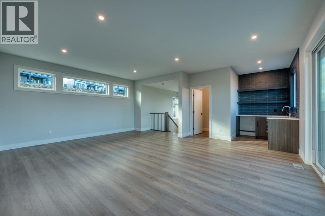 1030 Emslie Street, Kelowna, British Columbia  V1W 0C3 - Photo 37 - 10373952