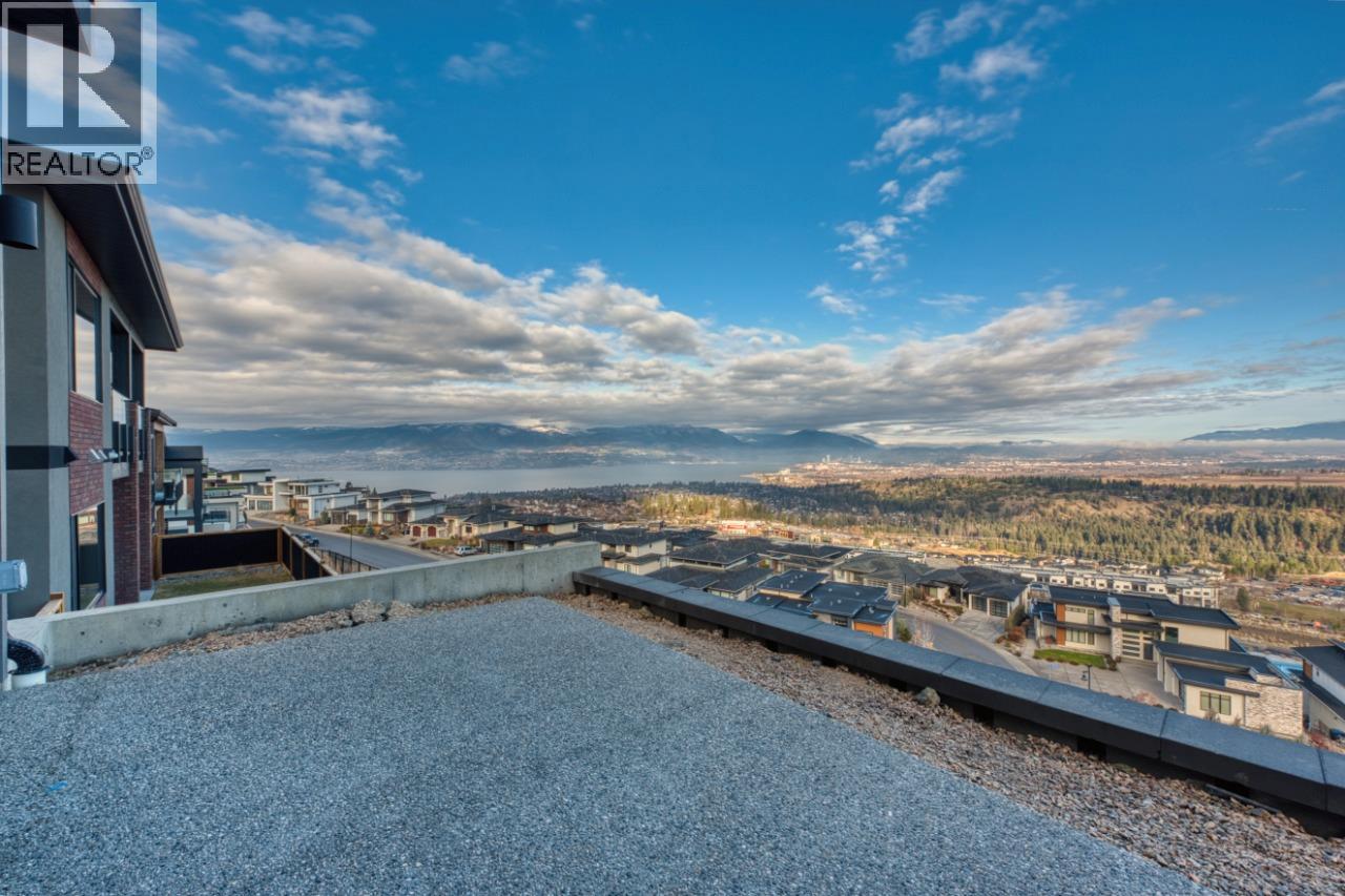 1030 Emslie Street, Kelowna, British Columbia  V1W 0C3 - Photo 43 - 10373952