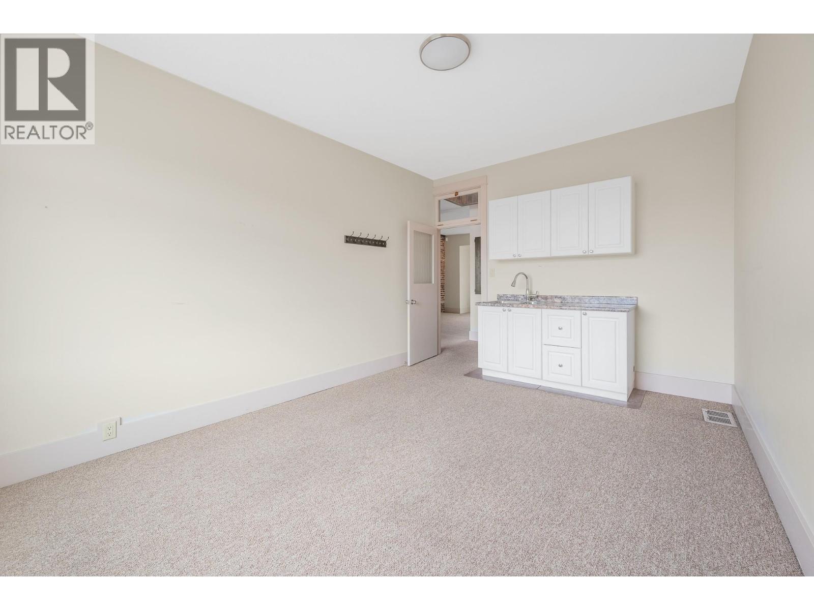3311 30 Avenue, Vernon, British Columbia  V1T 2C9 - Photo 13 - 10371045