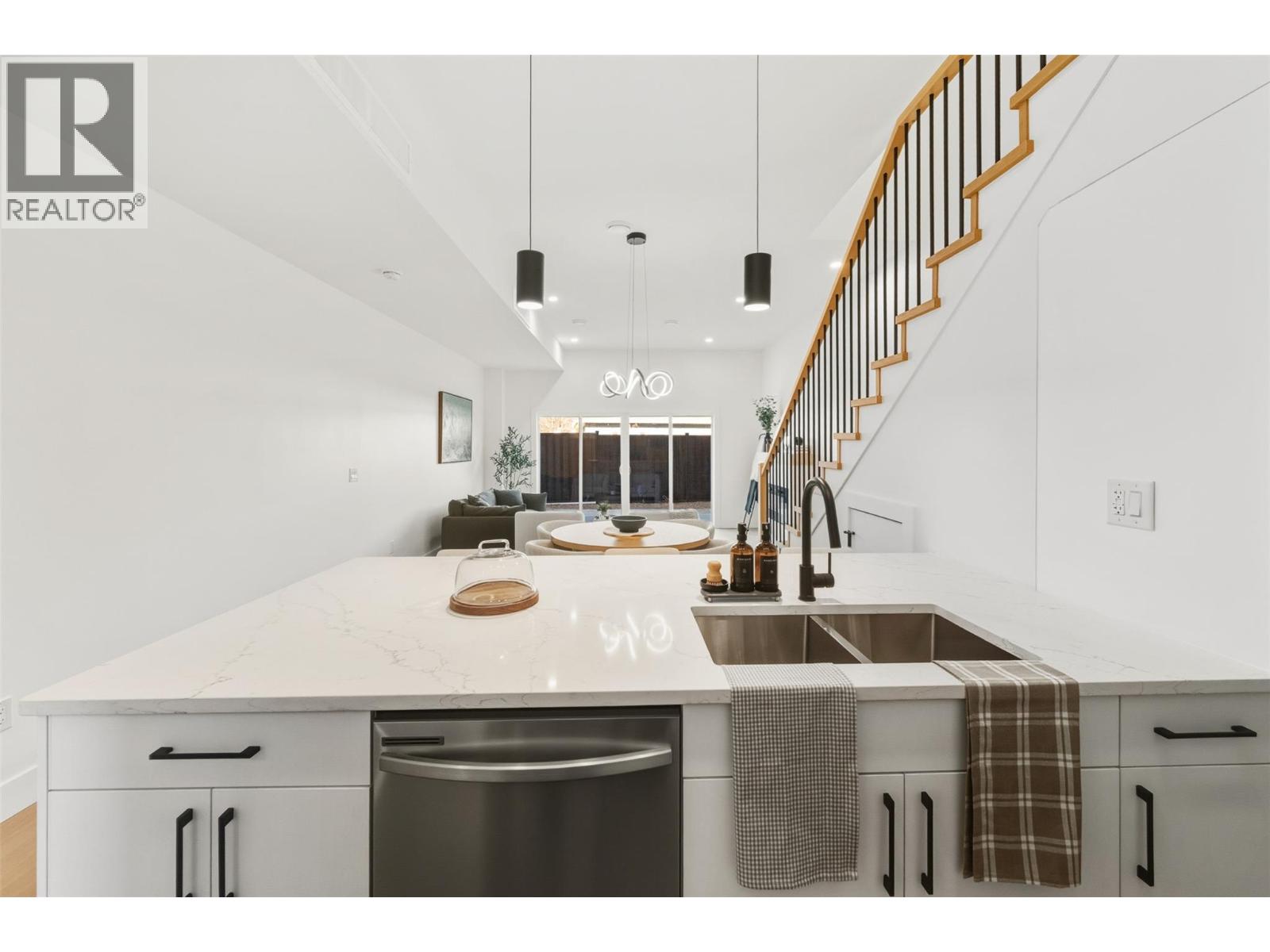 194 Maple Place Unit# 4, Oliver, British Columbia  V0H 1T9 - Photo 8 - 10373967