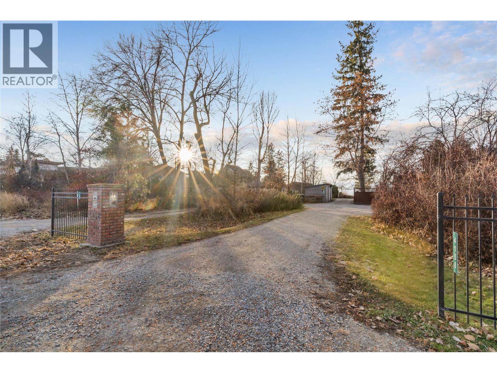4158 Lakeshore Road, Kelowna, British Columbia  V1W 1V9 - Photo 35 - 10373809