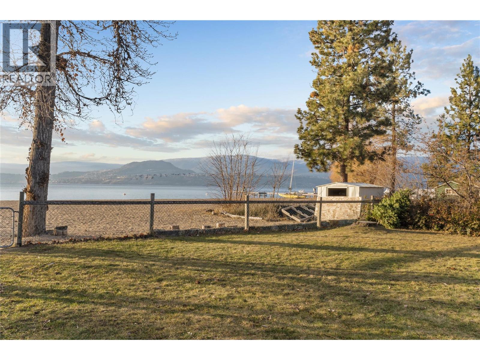4158 Lakeshore Road, Kelowna, British Columbia  V1W 1V9 - Photo 39 - 10373809
