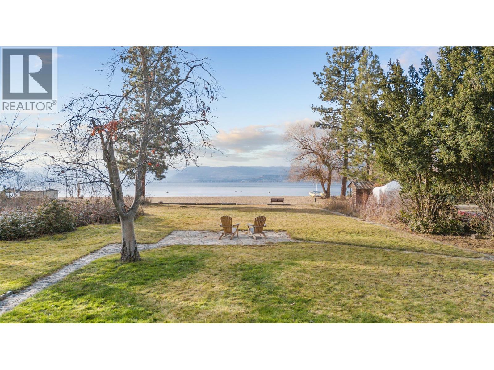 4164 Lakeshore Road, kelowna, British Columbia
