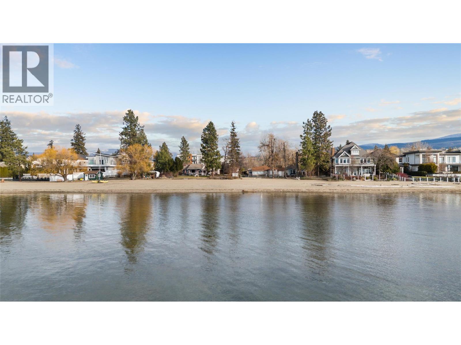 4164 Lakeshore Road, Kelowna, British Columbia  V1W 1V9 - Photo 13 - 10373808