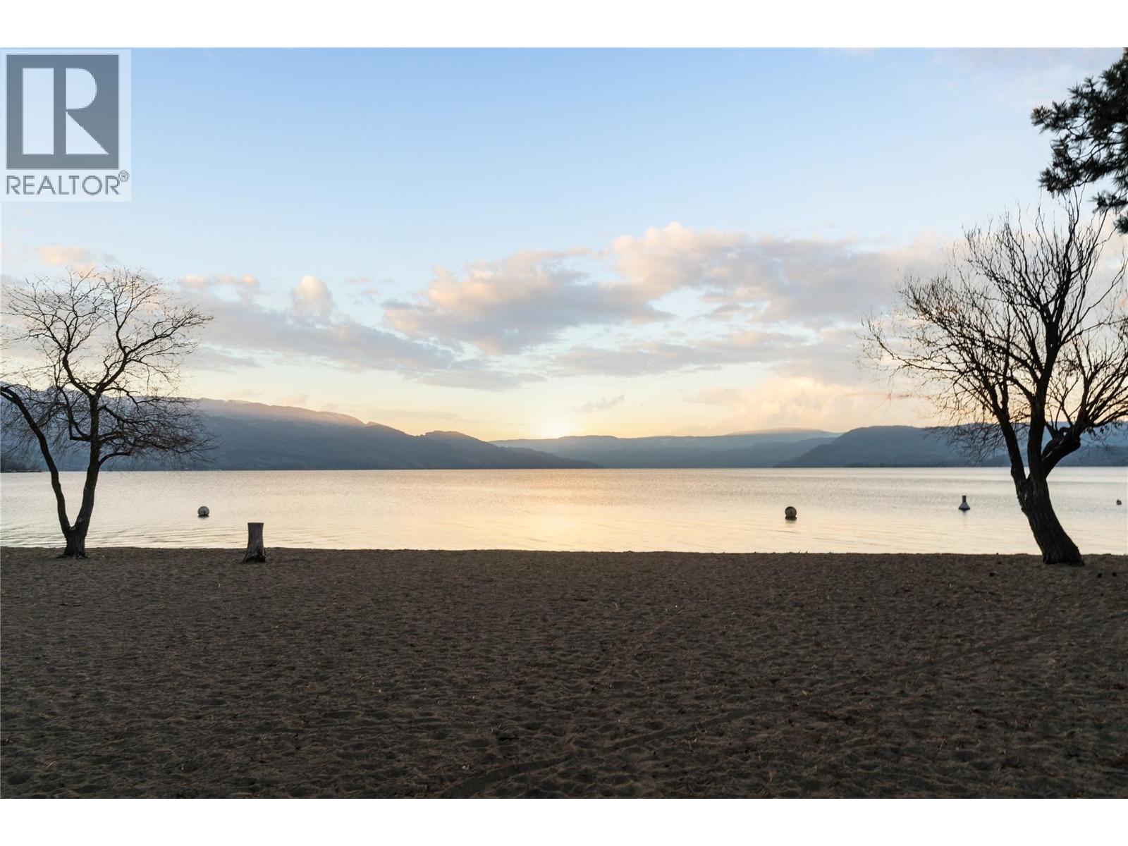 4164 Lakeshore Road, Kelowna, British Columbia  V1W 1V9 - Photo 51 - 10373808