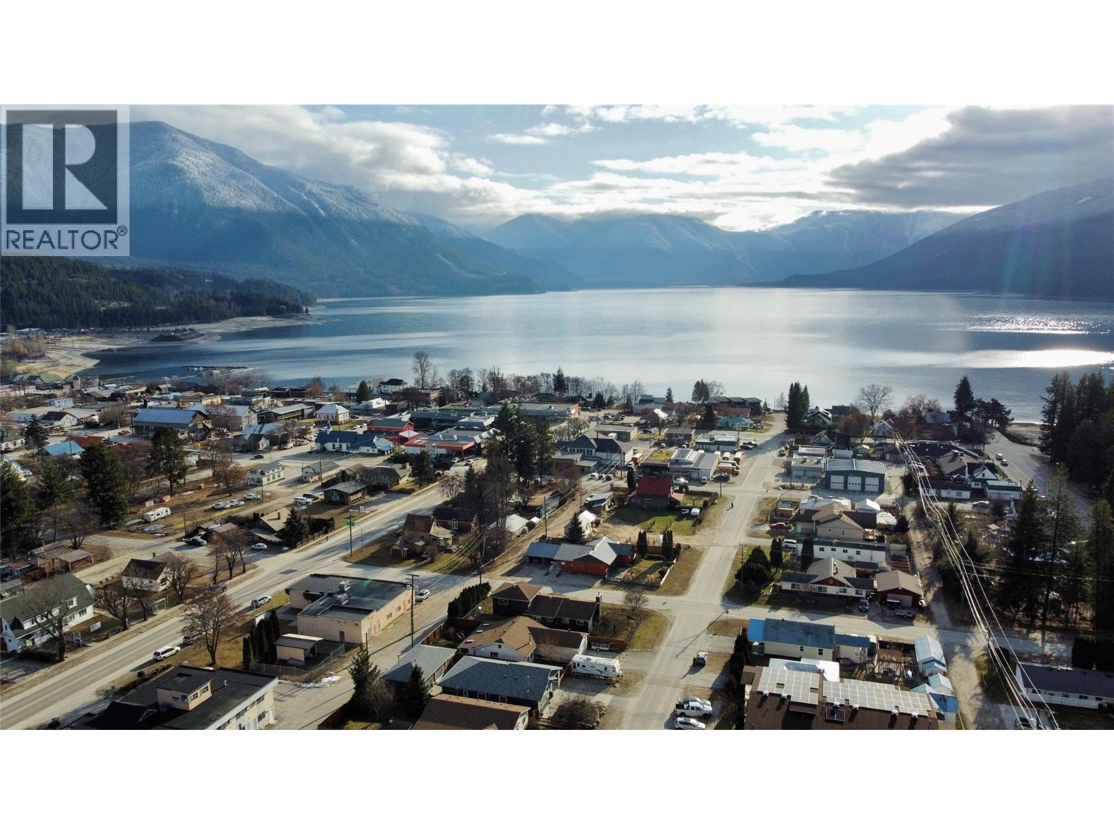 203 7th Avenue, Nakusp, British Columbia  V0G 1R0 - Photo 46 - 10373908