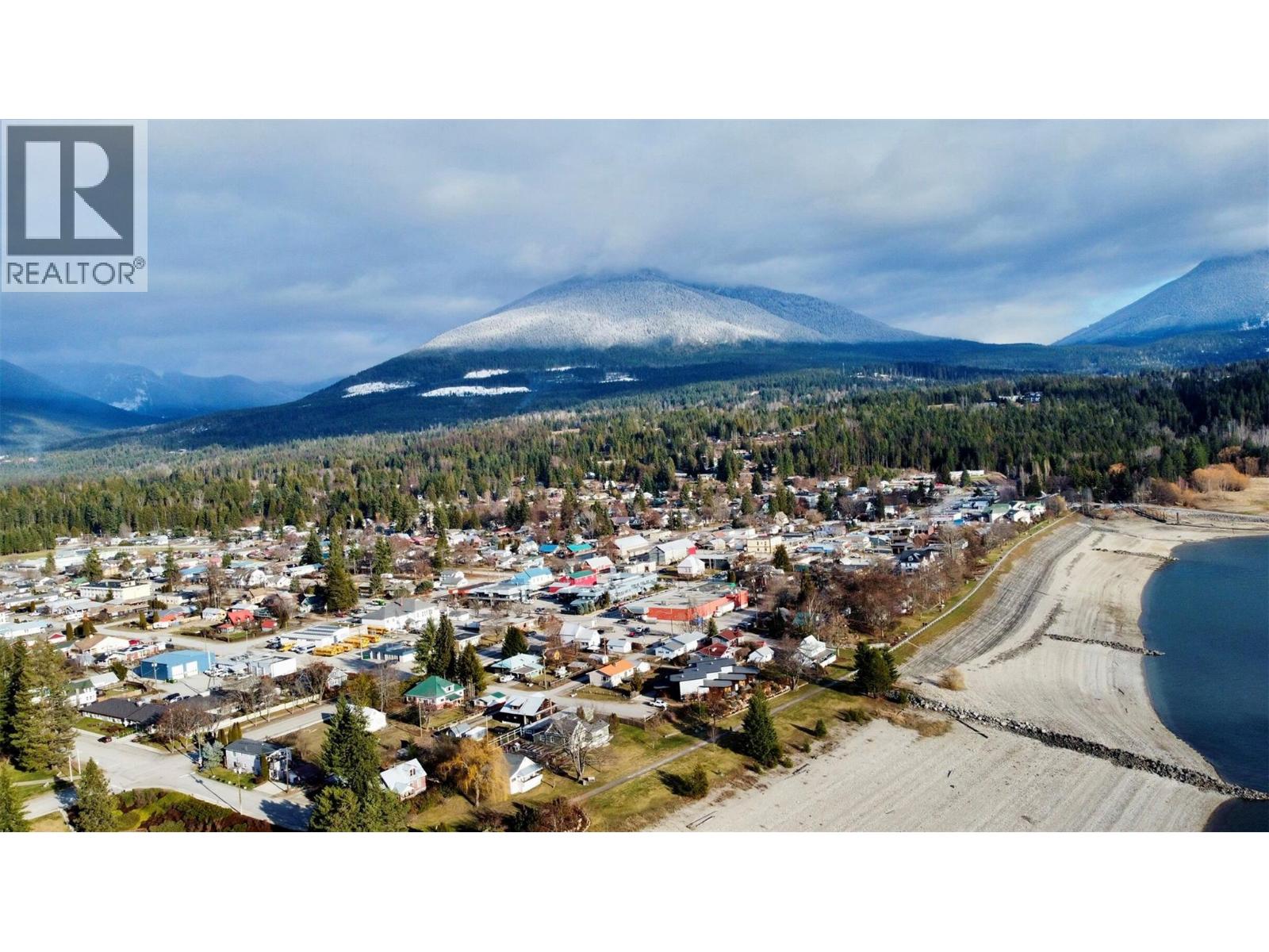 203 7th Avenue, Nakusp, British Columbia  V0G 1R0 - Photo 53 - 10373908