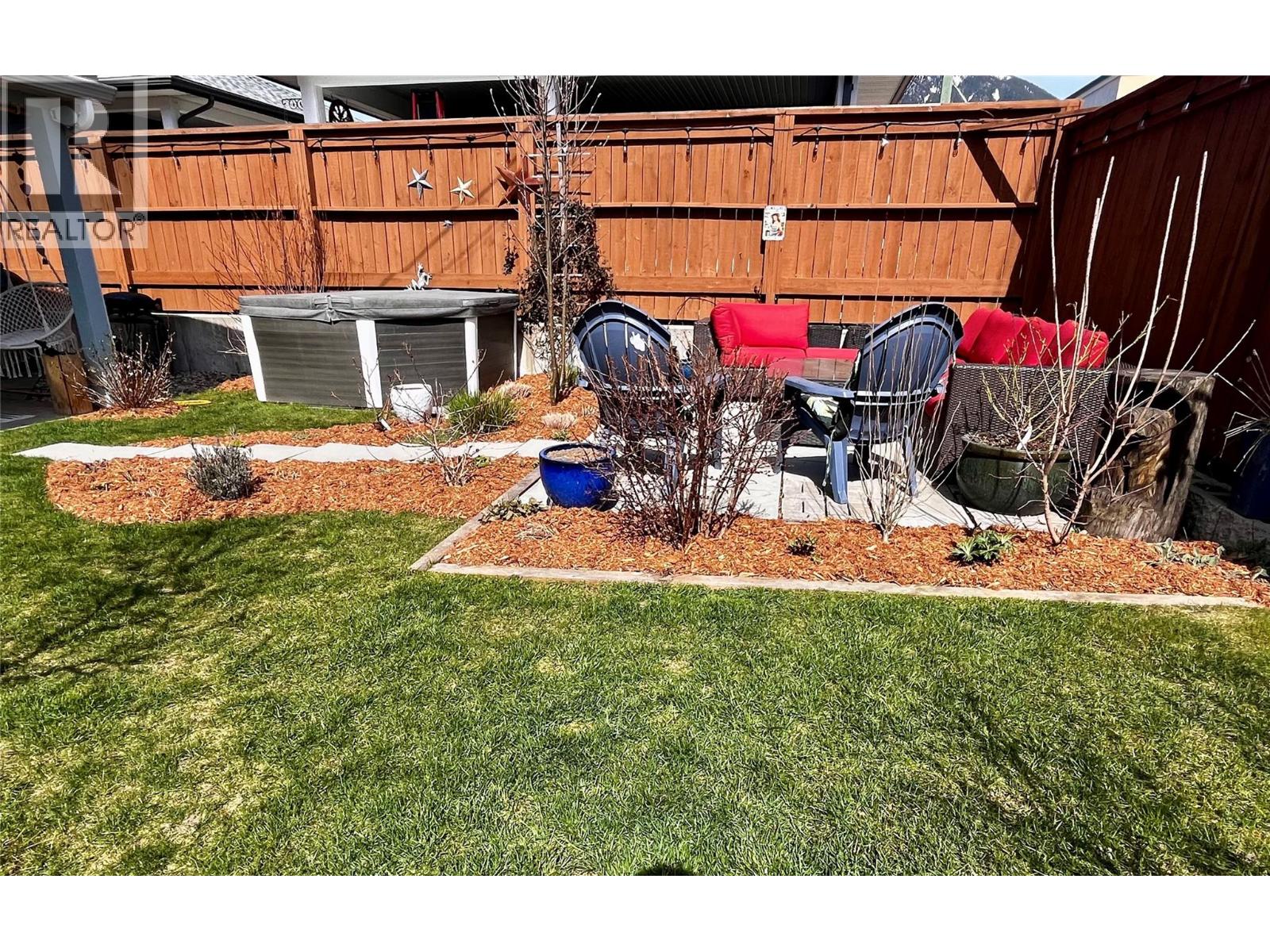 203 7th Avenue, Nakusp, British Columbia  V0G 1R0 - Photo 6 - 10373908