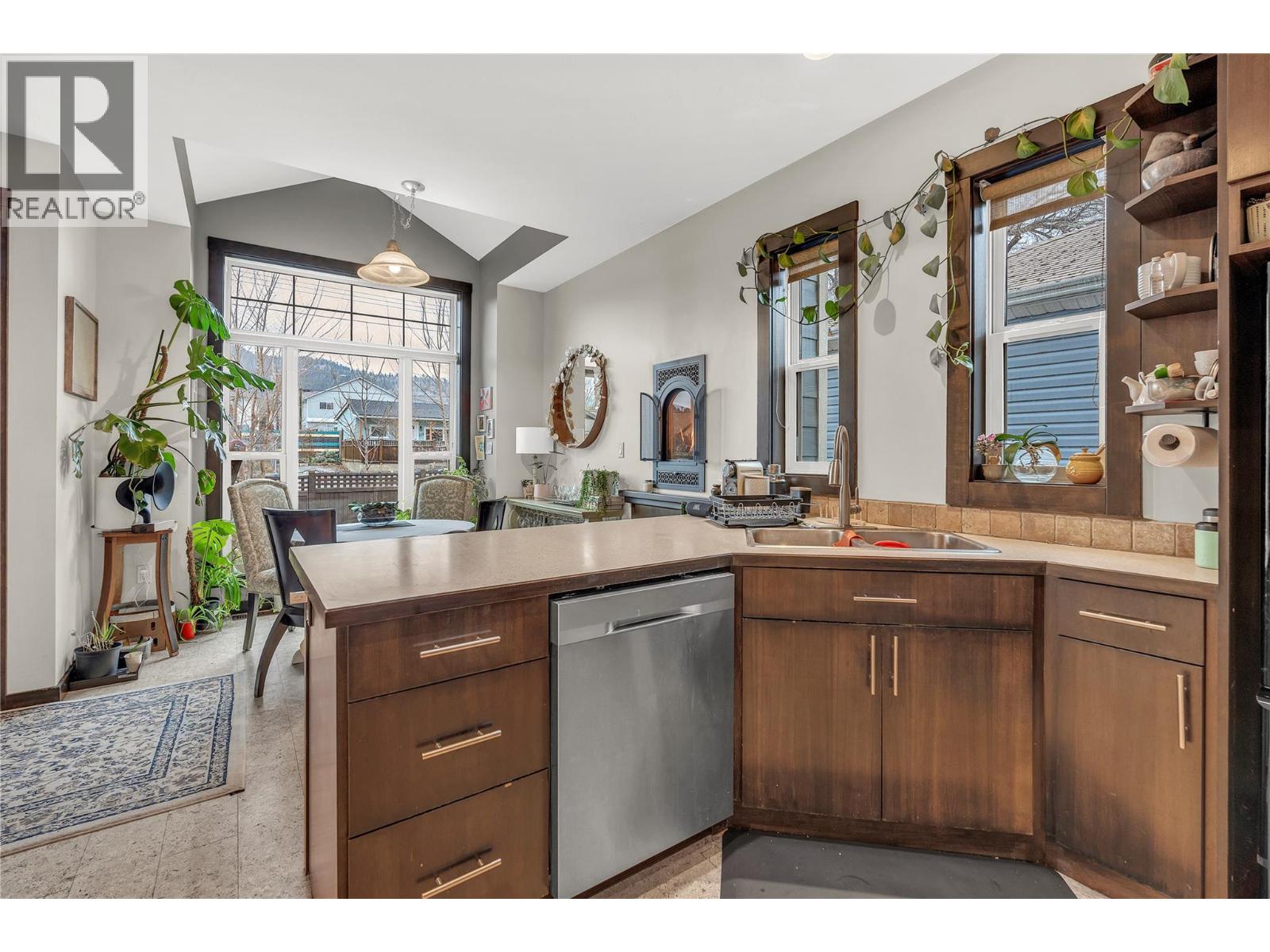 653 Papineau Street Unit# 102, Penticton, British Columbia  V2A 4X8 - Photo 6 - 10373632