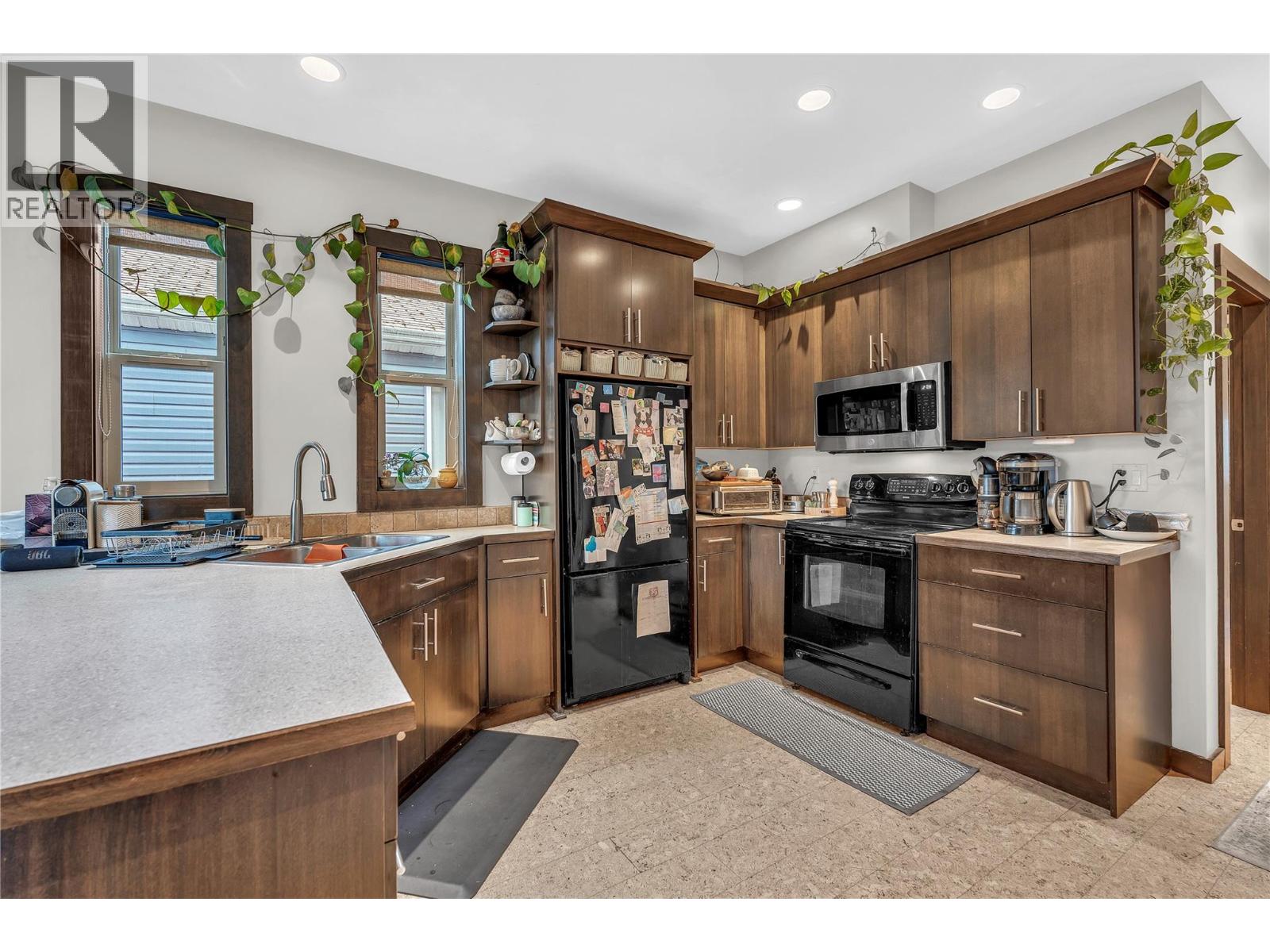 653 Papineau Street Unit# 102, Penticton, British Columbia  V2A 4X8 - Photo 7 - 10373632