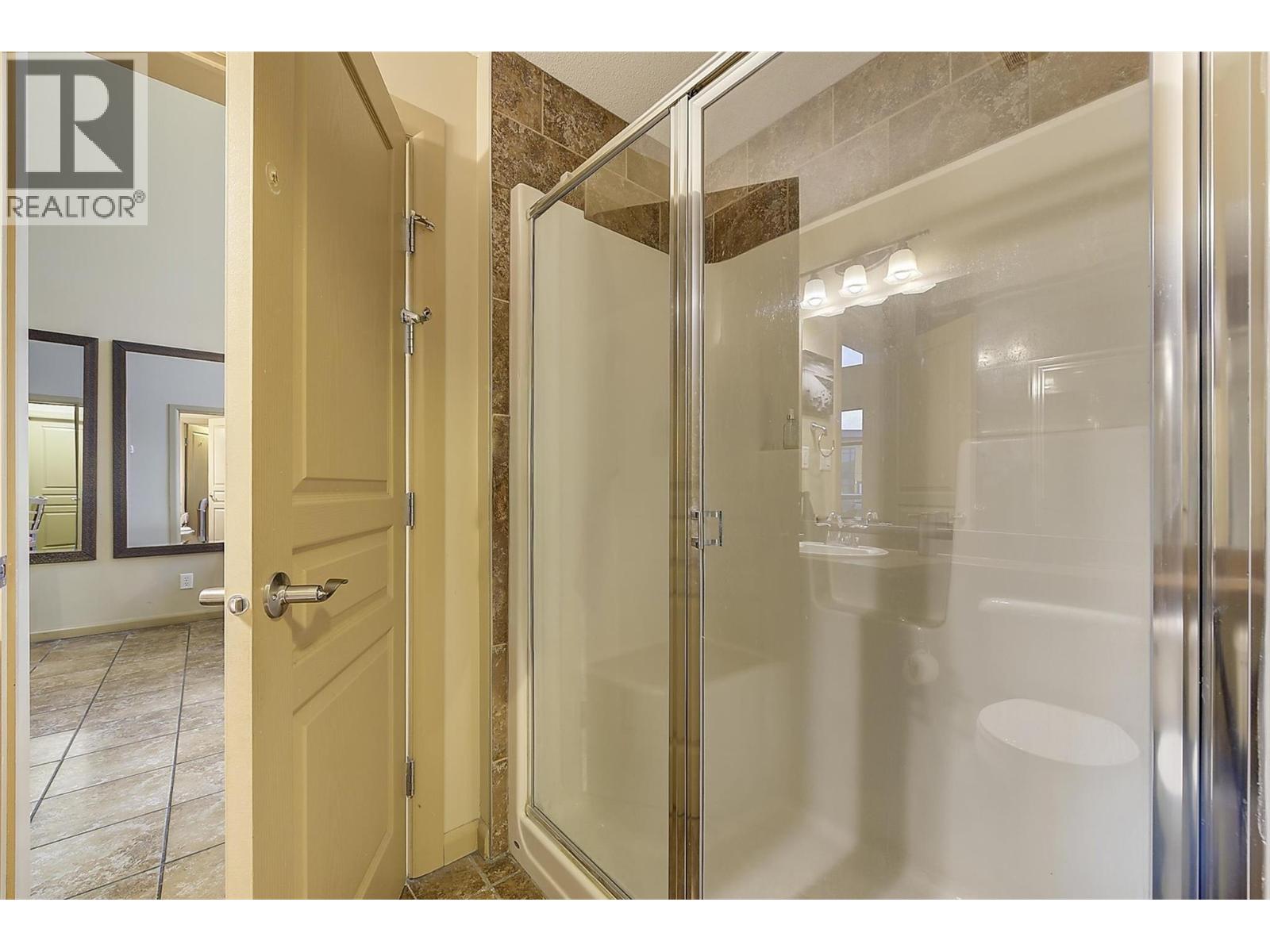 654 Cook Road Unit# 605, Kelowna, British Columbia  V1W 3G7 - Photo 26 - 10374030