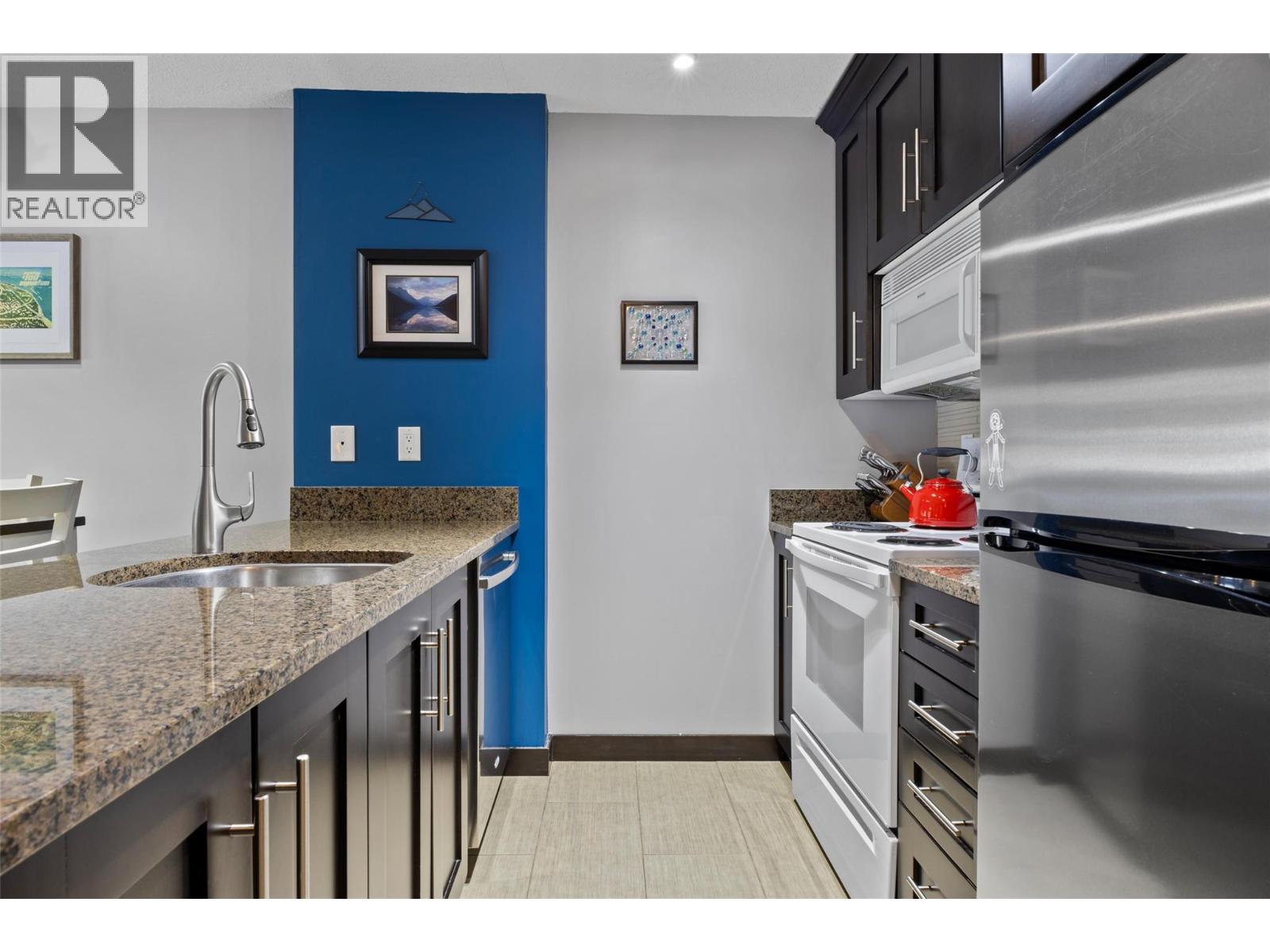 3190 Creekside Way Unit# 208, Sun Peaks, British Columbia  V0E 5N0 - Photo 4 - 10373948