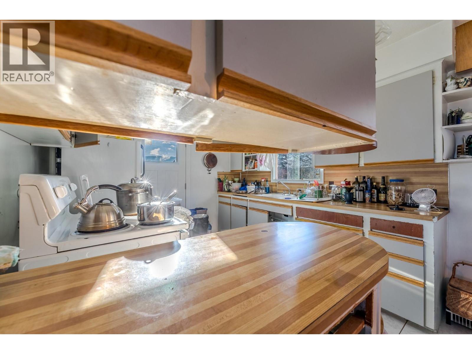 1411 Sparton Drive, Penticton, British Columbia  V2A 8Z5 - Photo 15 - 10373584