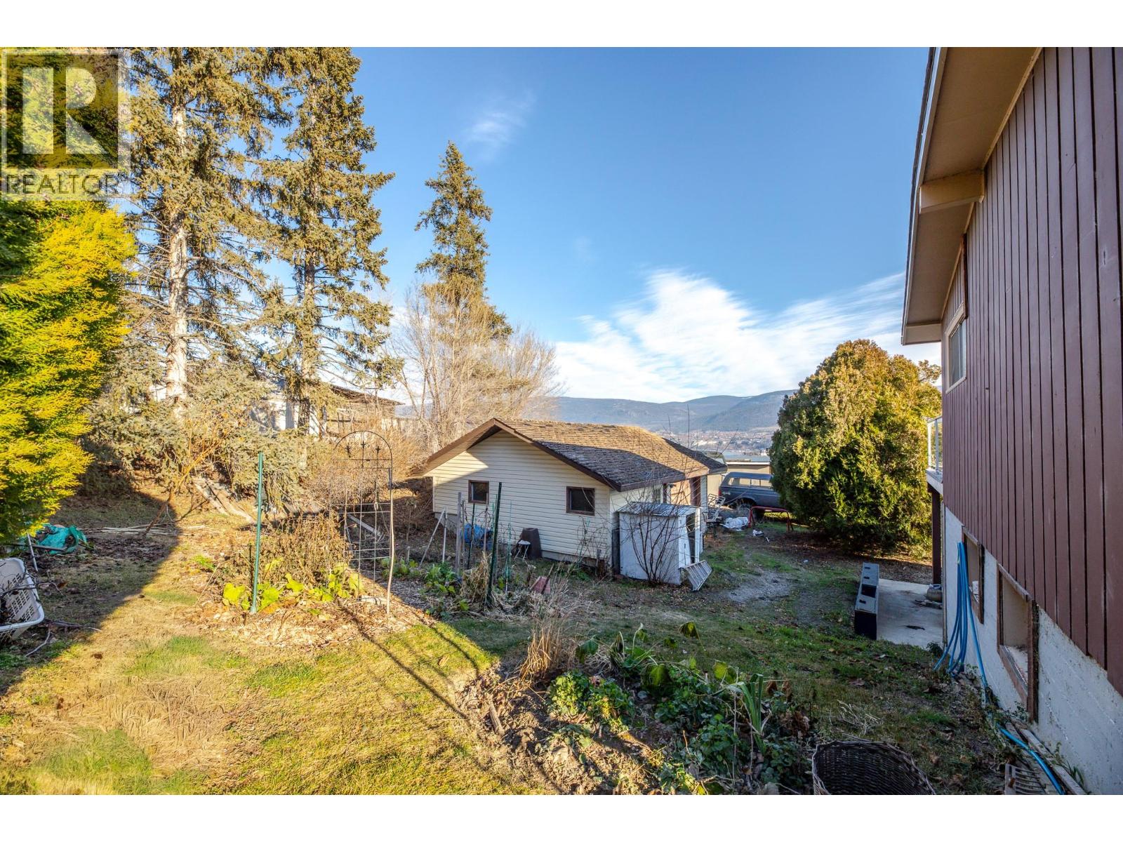 1411 Sparton Drive, Penticton, British Columbia  V2A 8Z5 - Photo 8 - 10373584