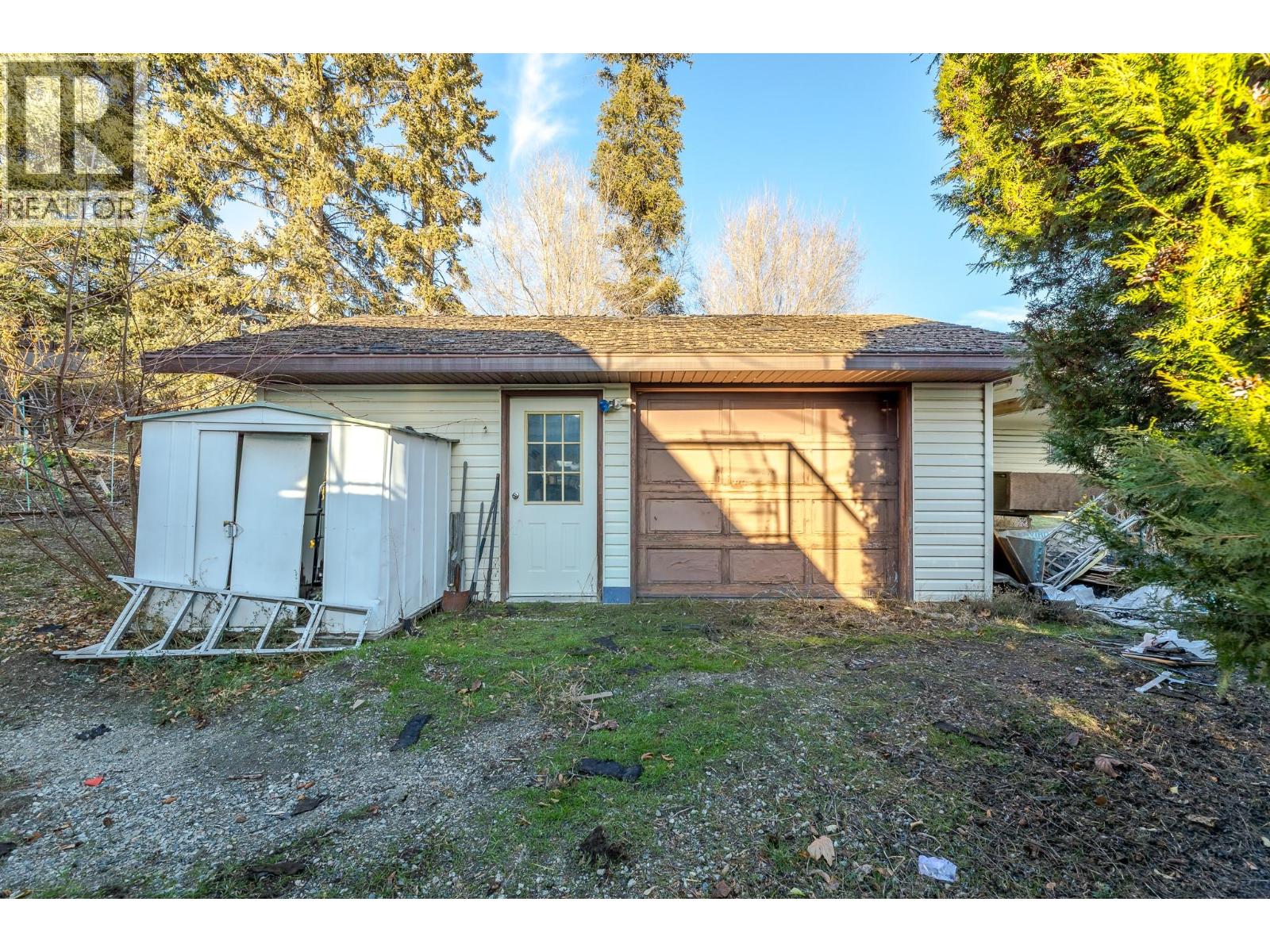 1411 Sparton Drive, Penticton, British Columbia  V2A 8Z5 - Photo 9 - 10373584