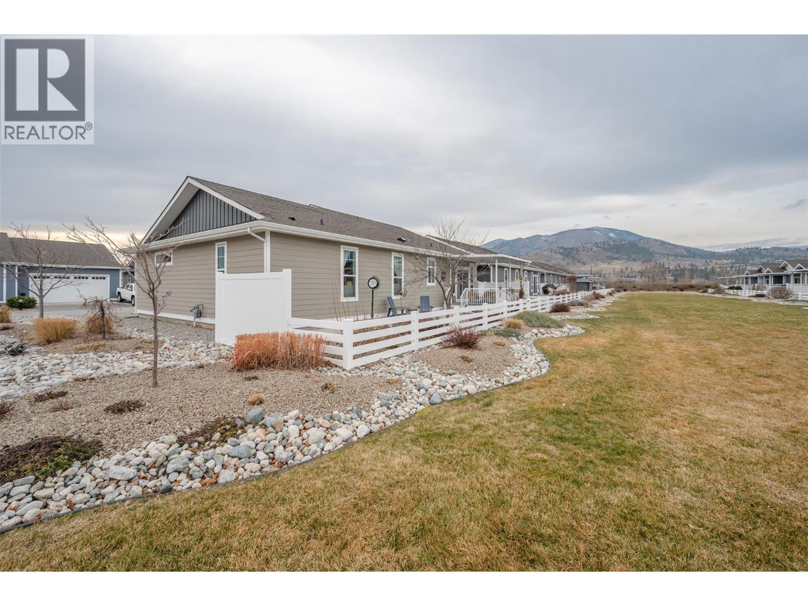 351 Warren Avenue W Unit# 14, Penticton, British Columbia  V2A 3N2 - Photo 31 - 10373977
