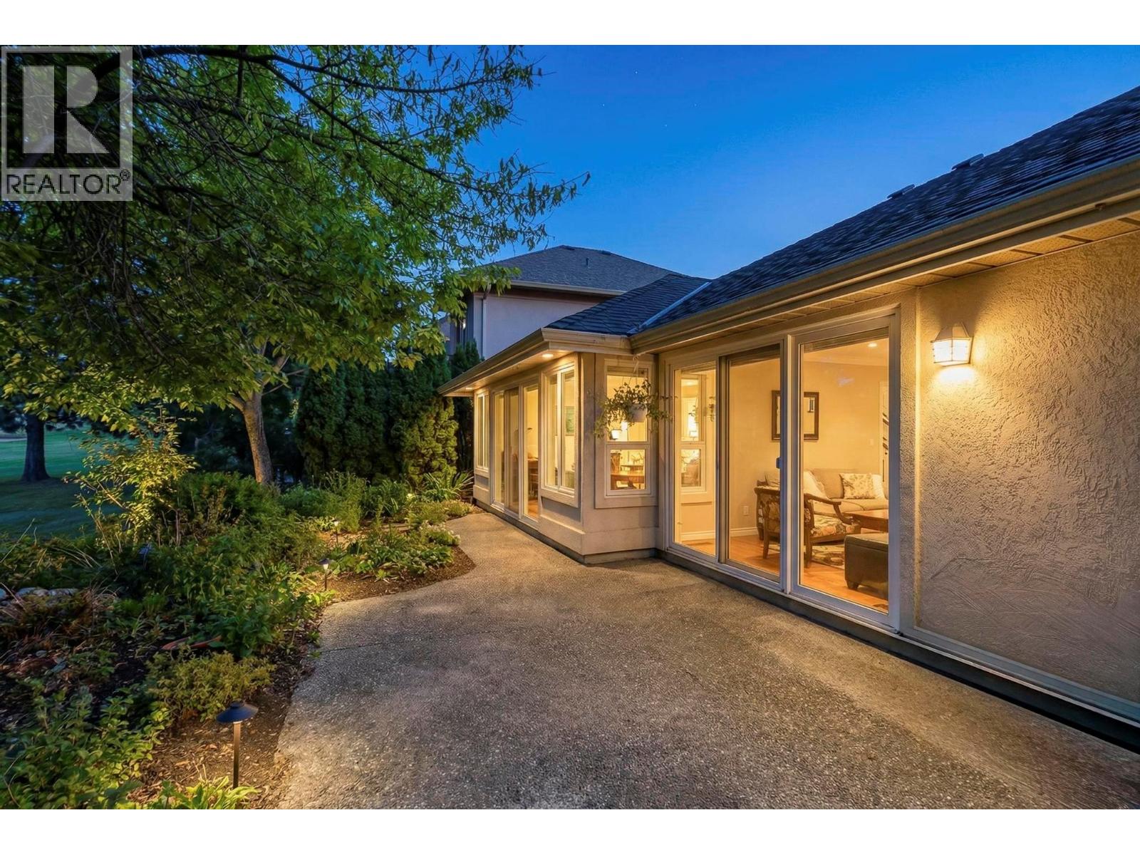 3889 Gallaghers Grange, Kelowna, British Columbia  V1W 3Z9 - Photo 12 - 10373949