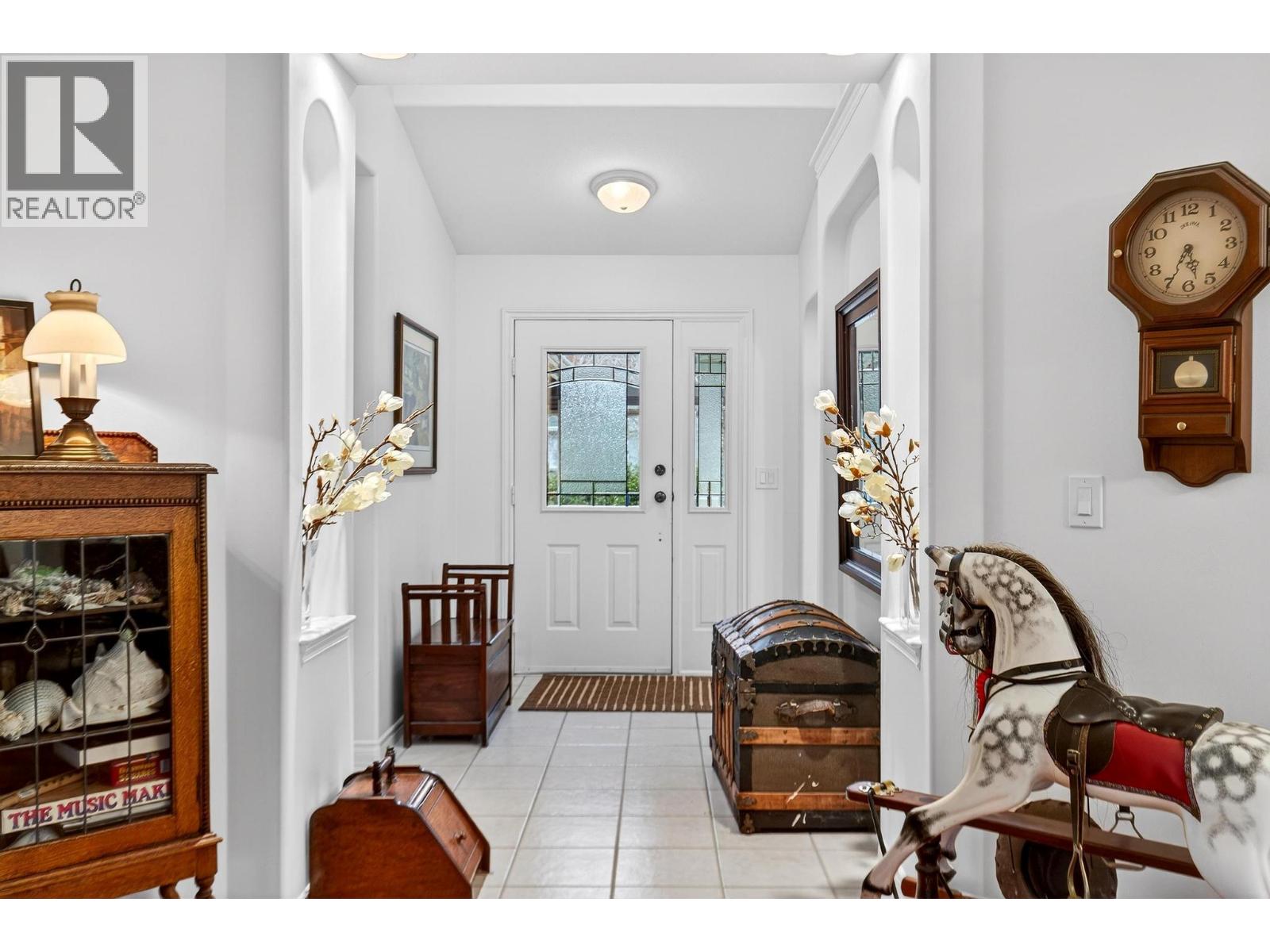 3889 Gallaghers Grange, Kelowna, British Columbia  V1W 3Z9 - Photo 3 - 10373949