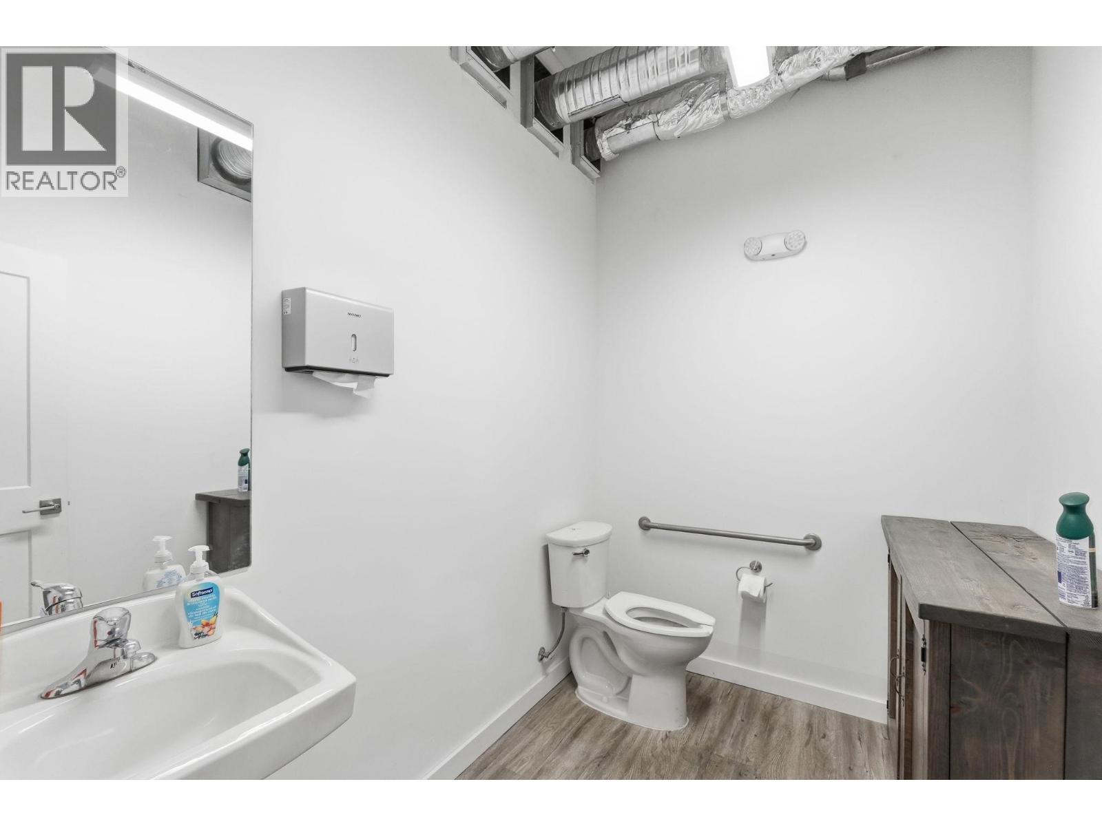 32 Empire Street Unit# 4, Osoyoos, British Columbia  V0H 1V5 - Photo 35 - 10373914