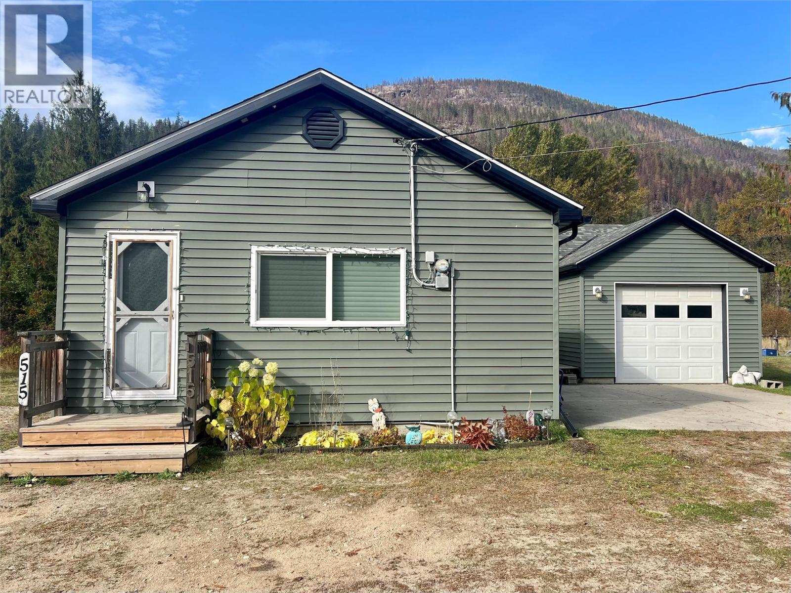 515 Main Street, Slocan, British Columbia  V0G 2C0 - Photo 2 - 10373988