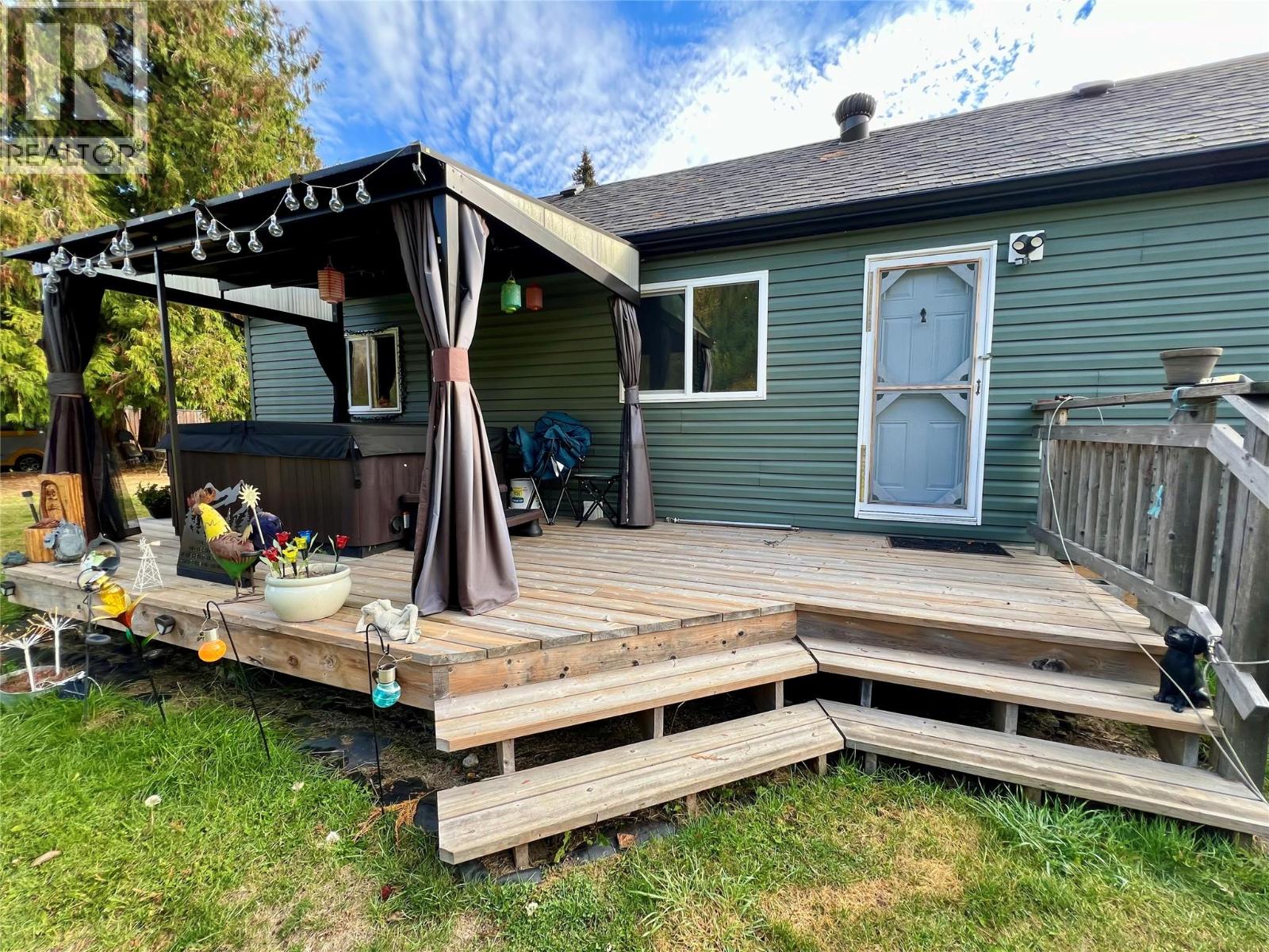 515 Main Street, Slocan, British Columbia  V0G 2C0 - Photo 37 - 10373988