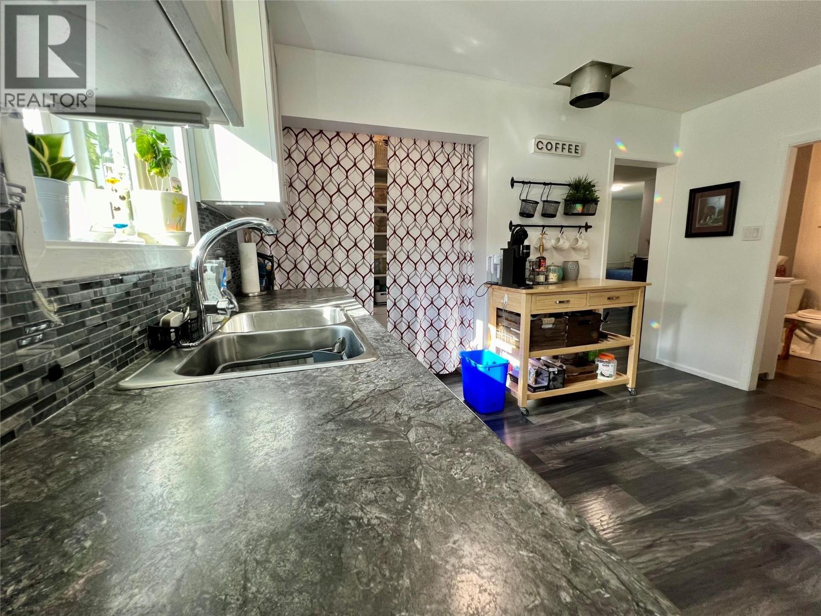 515 Main Street, Slocan, British Columbia  V0G 2C0 - Photo 7 - 10373988