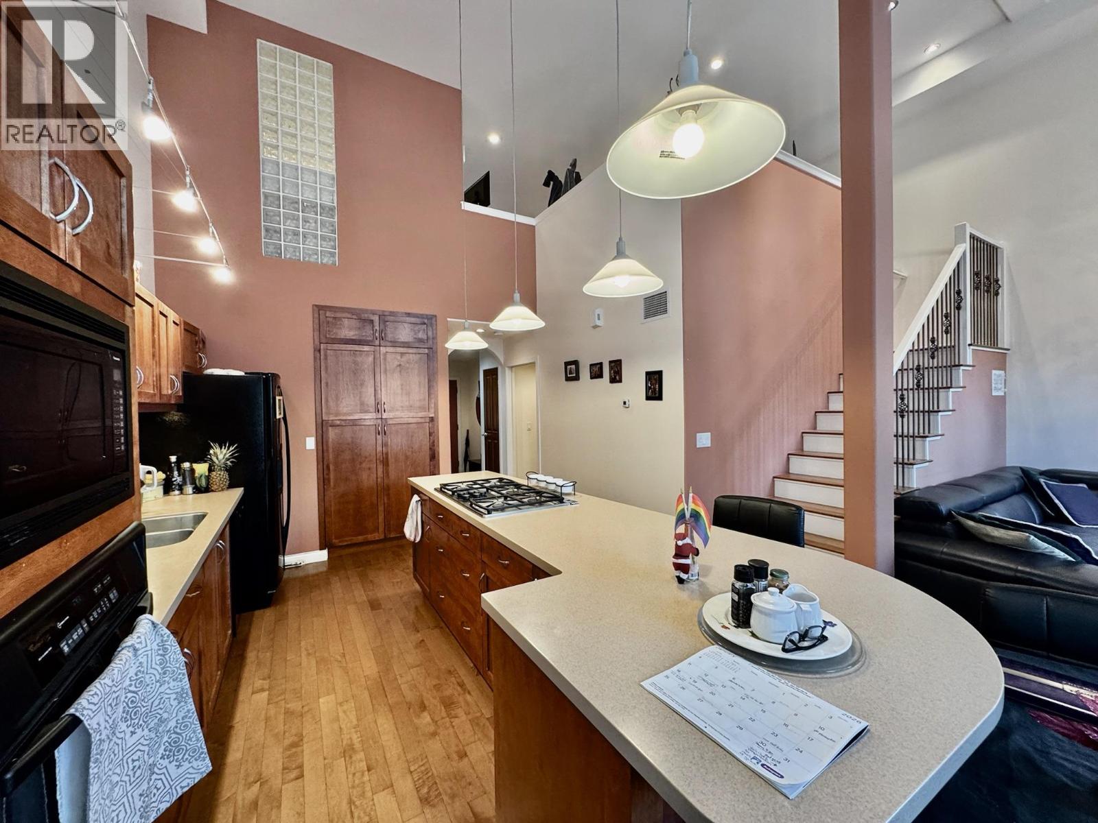 250 Marina Way Unit# 204, Penticton, British Columbia  V2A 1H4 - Photo 8 - 10373992