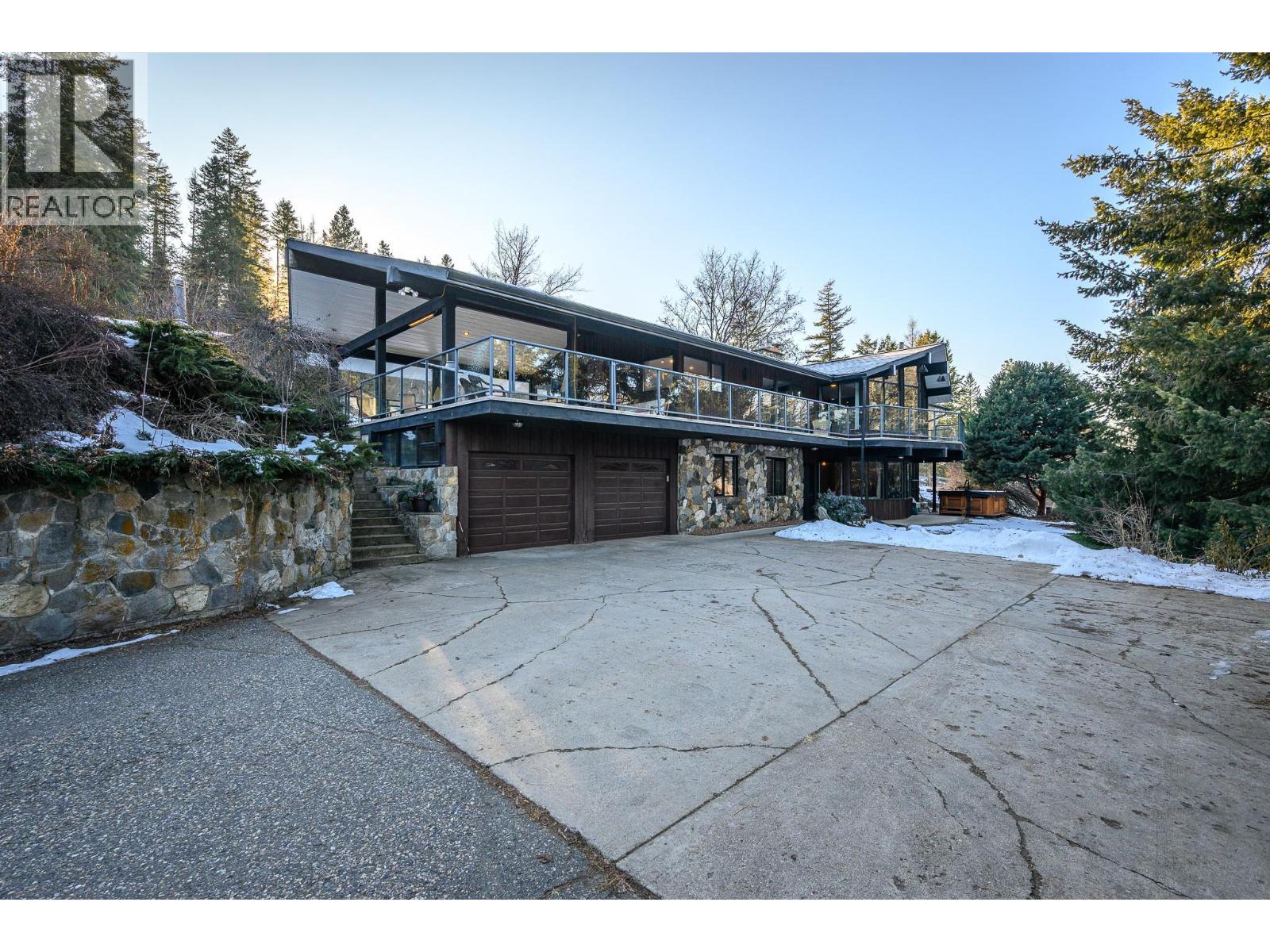 5860 Learmouth Road, Lavington, British Columbia  V1B 3E6 - Photo 3 - 10374014