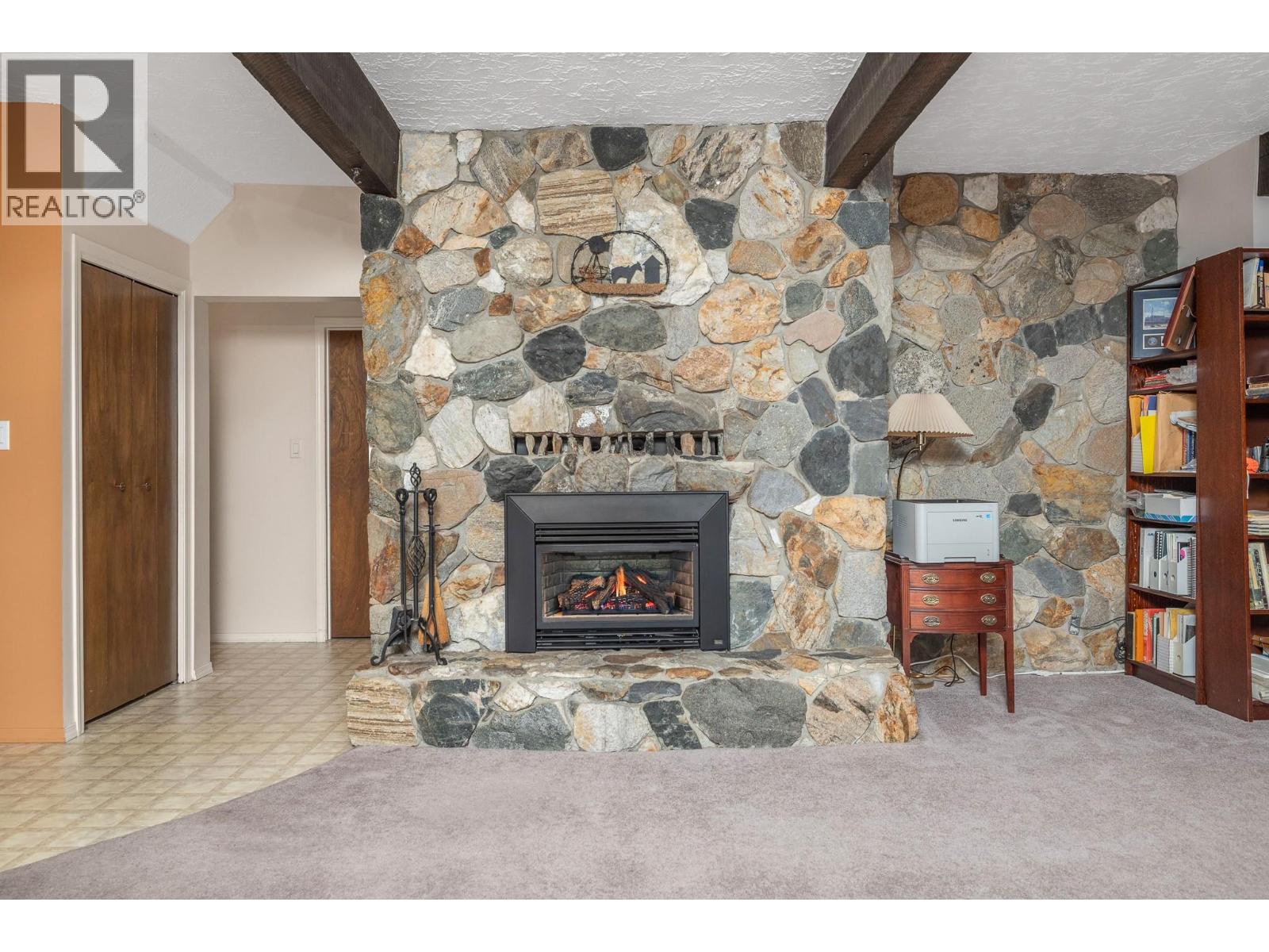 5860 Learmouth Road, Lavington, British Columbia  V1B 3E6 - Photo 31 - 10374014