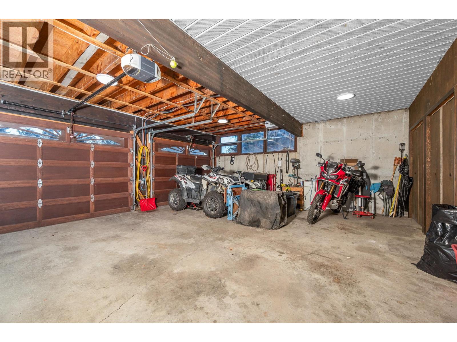 5860 Learmouth Road, Lavington, British Columbia  V1B 3E6 - Photo 37 - 10374014