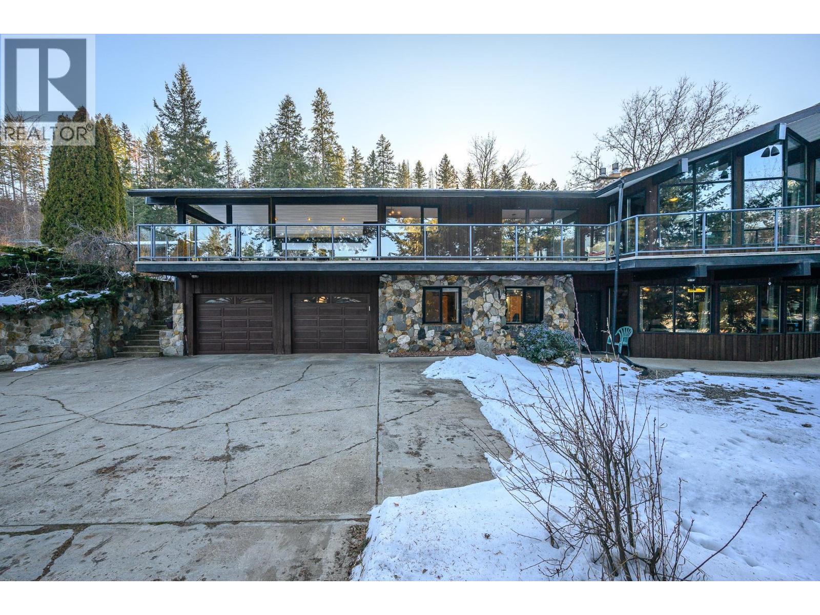 5860 Learmouth Road, Lavington, British Columbia  V1B 3E6 - Photo 4 - 10374014