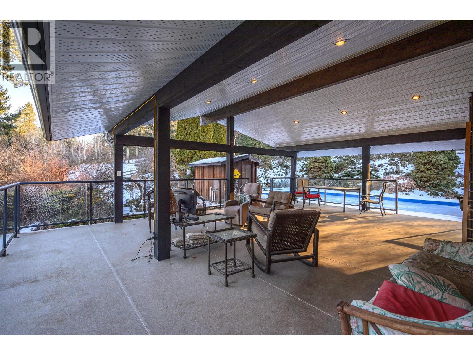5860 Learmouth Road, Lavington, British Columbia  V1B 3E6 - Photo 41 - 10374014