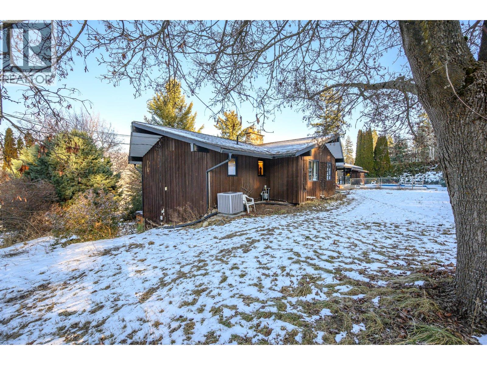 5860 Learmouth Road, Lavington, British Columbia  V1B 3E6 - Photo 50 - 10374014