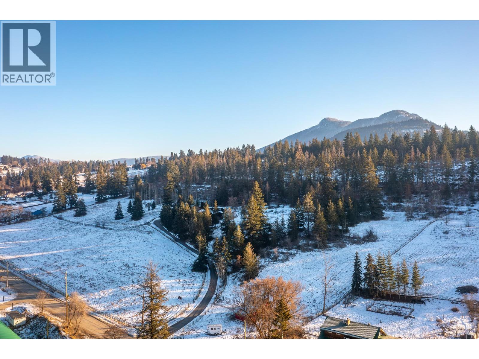 5860 Learmouth Road, Lavington, British Columbia  V1B 3E6 - Photo 64 - 10374014