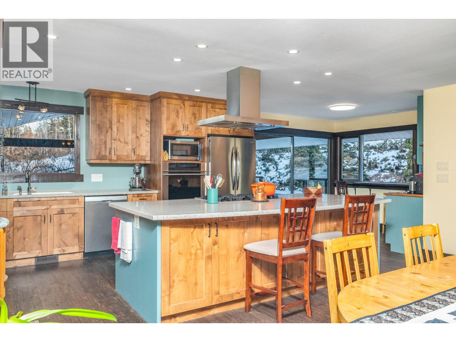 5860 Learmouth Road, Lavington, British Columbia  V1B 3E6 - Photo 9 - 10374014