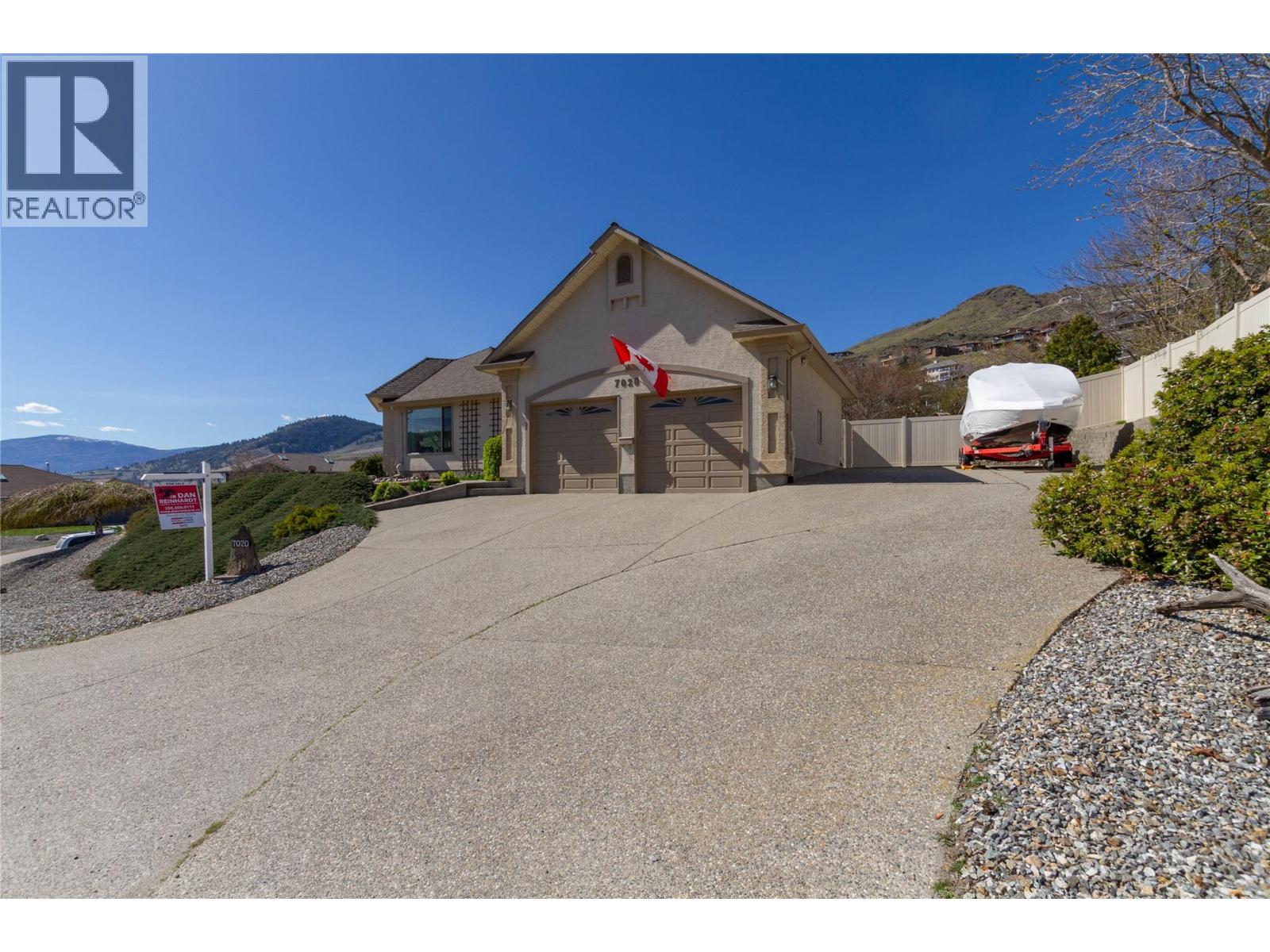 7020 Lakeridge Drive, Vernon, British Columbia  V1H 1P5 - Photo 2 - 10374013