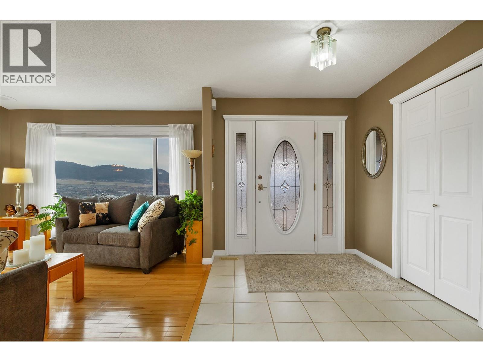 7020 Lakeridge Drive, Vernon, British Columbia  V1H 1P5 - Photo 5 - 10374013