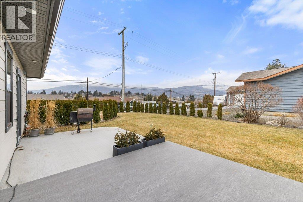 714 Lake Court, West Kelowna, British Columbia  V1Z 1H6 - Photo 11 - 10373758