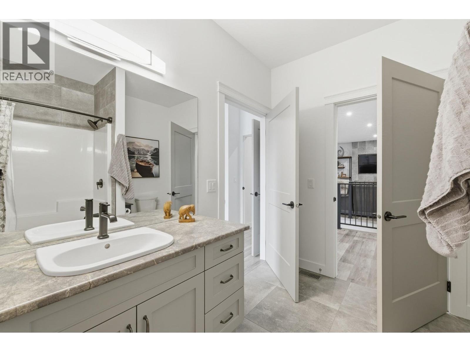 714 Lake Court, West Kelowna, British Columbia  V1Z 1H6 - Photo 24 - 10373758