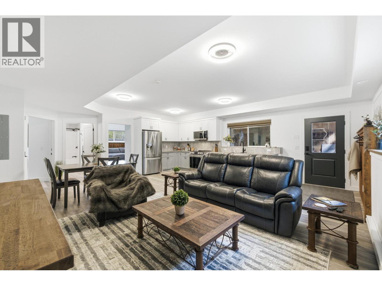 714 Lake Court, West Kelowna, British Columbia  V1Z 1H6 - Photo 36 - 10373758