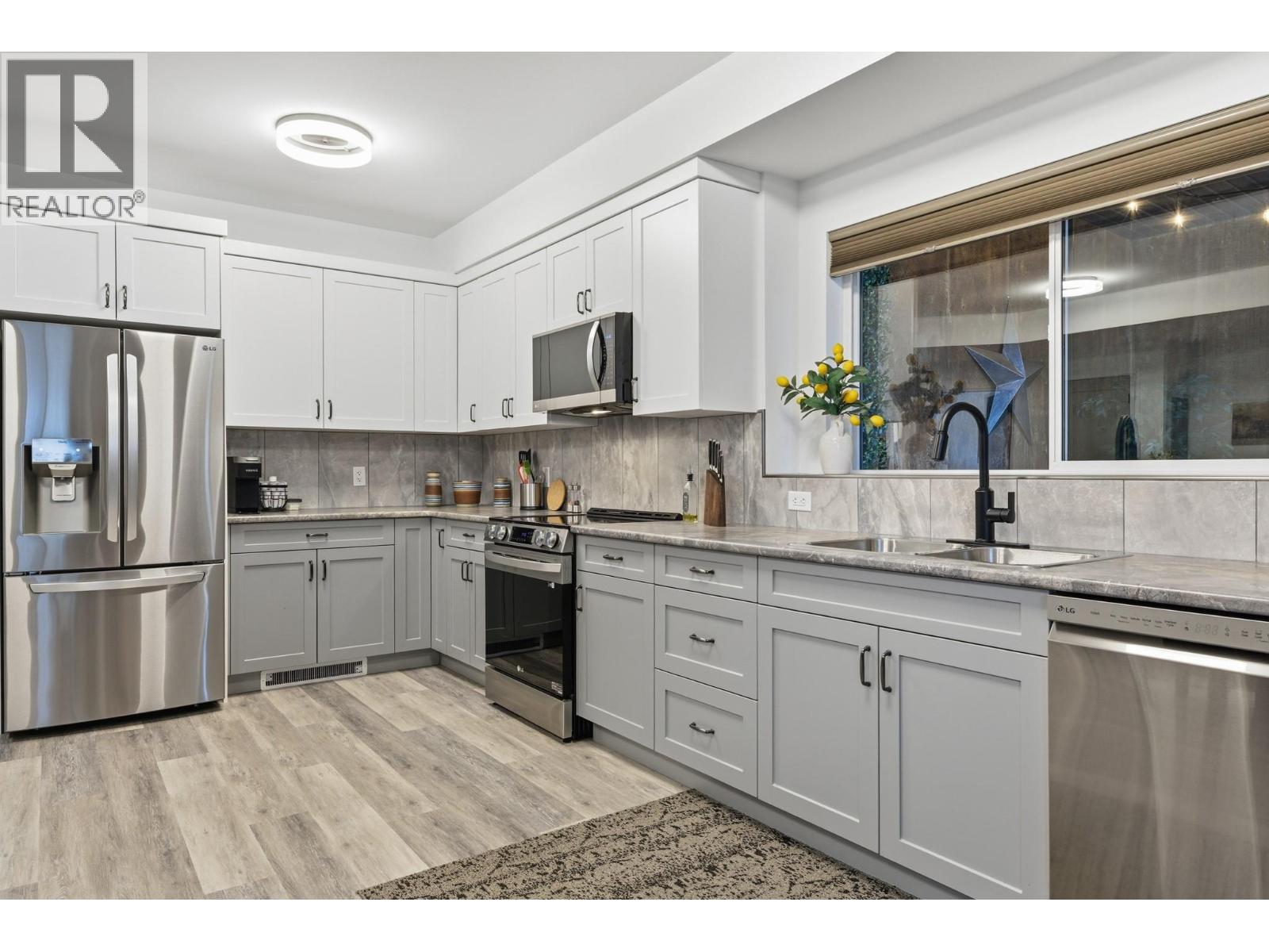 714 Lake Court, West Kelowna, British Columbia  V1Z 1H6 - Photo 40 - 10373758
