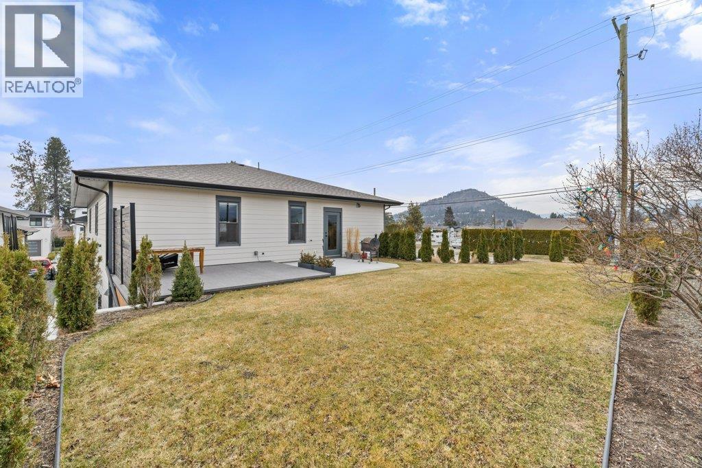714 Lake Court, West Kelowna, British Columbia  V1Z 1H6 - Photo 56 - 10373758