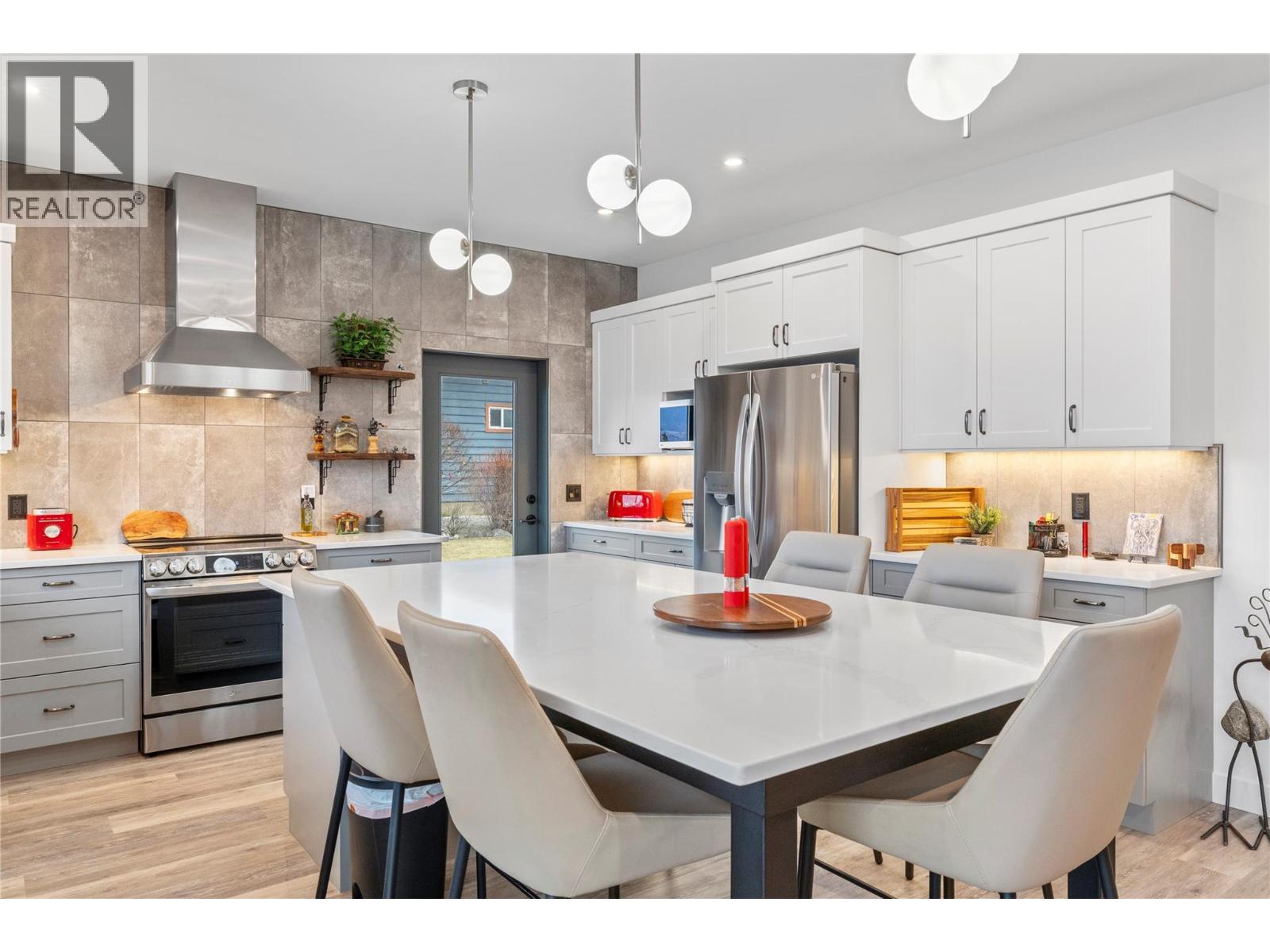 714 Lake Court, West Kelowna, British Columbia  V1Z 1H6 - Photo 7 - 10373758