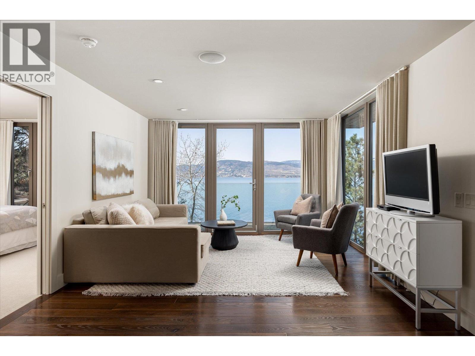 5560 Lakeshore Road, Kelowna, British Columbia  V1W 4J4 - Photo 38 - 10373964